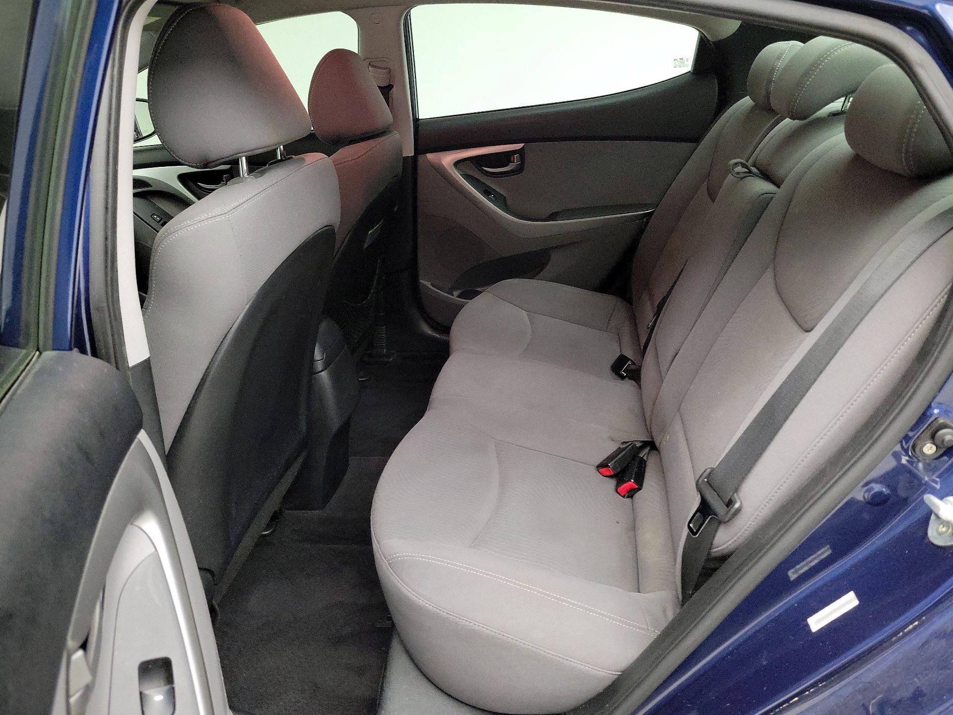 Thumbnail: 2015 Hyundai Elantra - 18