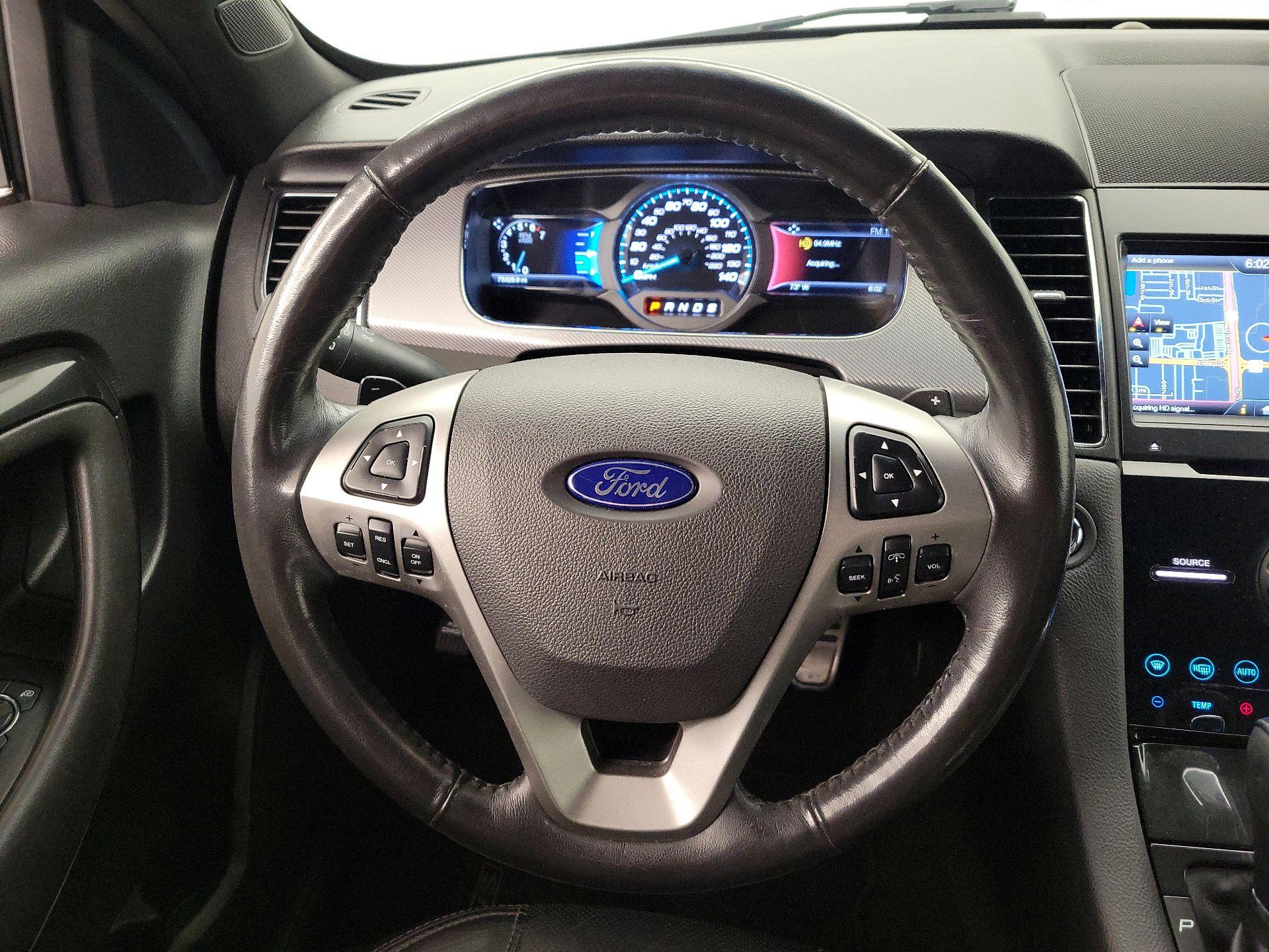 Thumbnail: 2015 Ford Taurus - 10