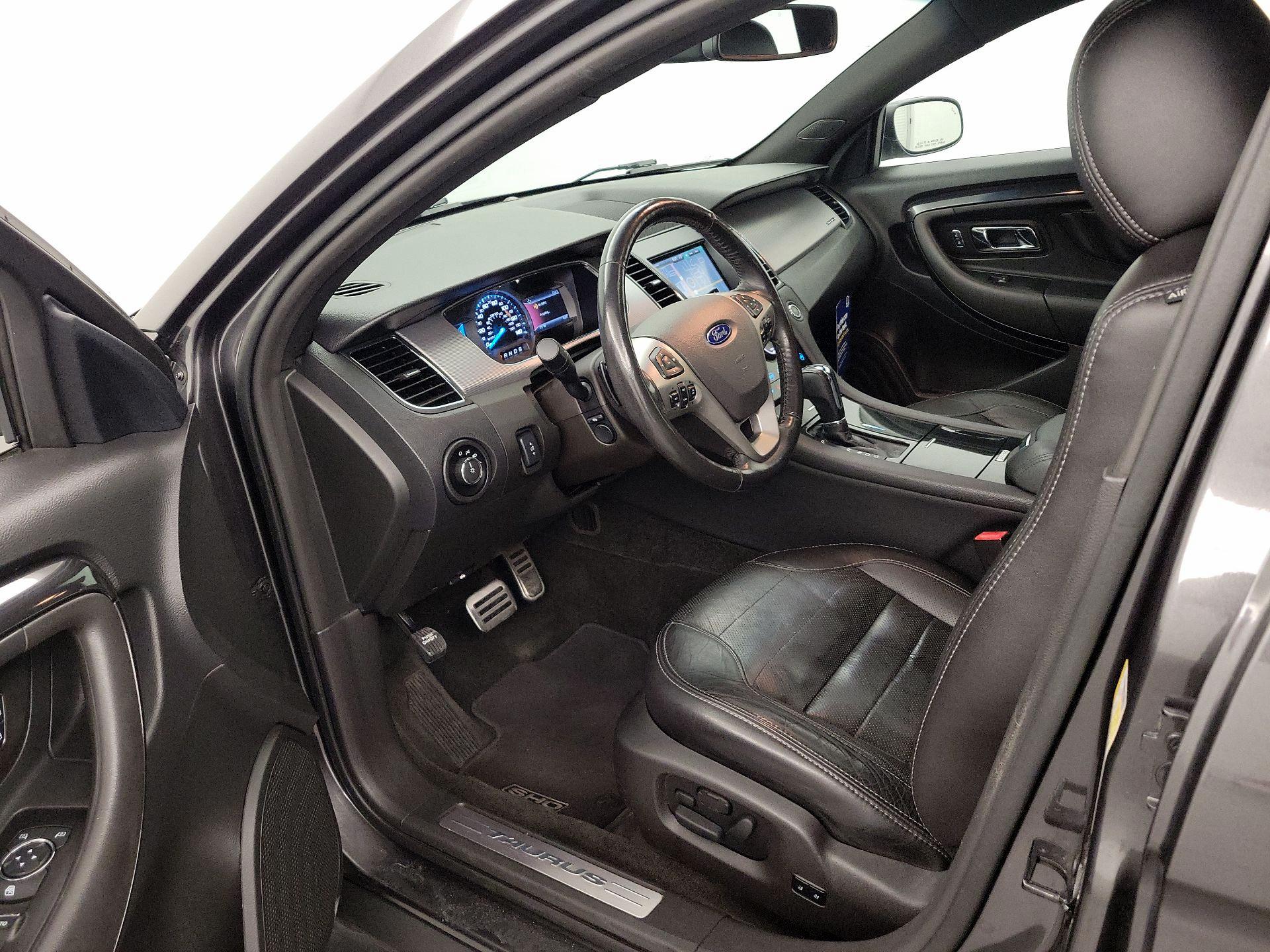 Thumbnail: 2015 Ford Taurus - 11