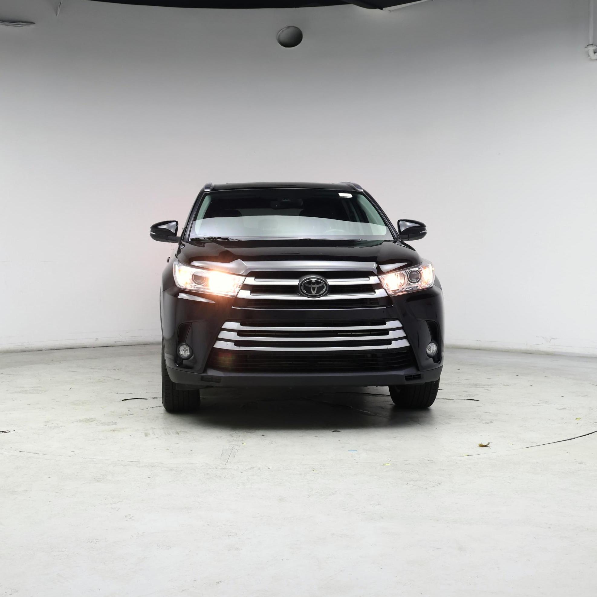 Thumbnail: 2018 Toyota Highlander - 5
