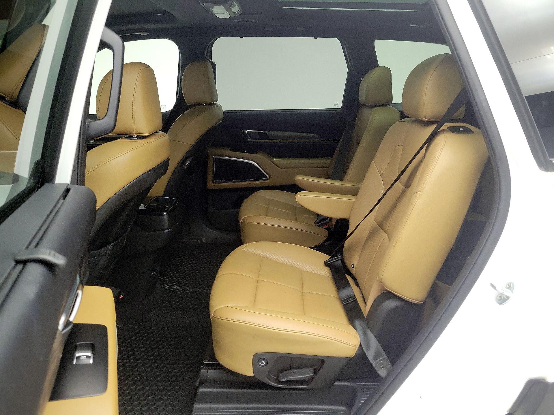 Thumbnail: 2020 Kia Telluride - 20