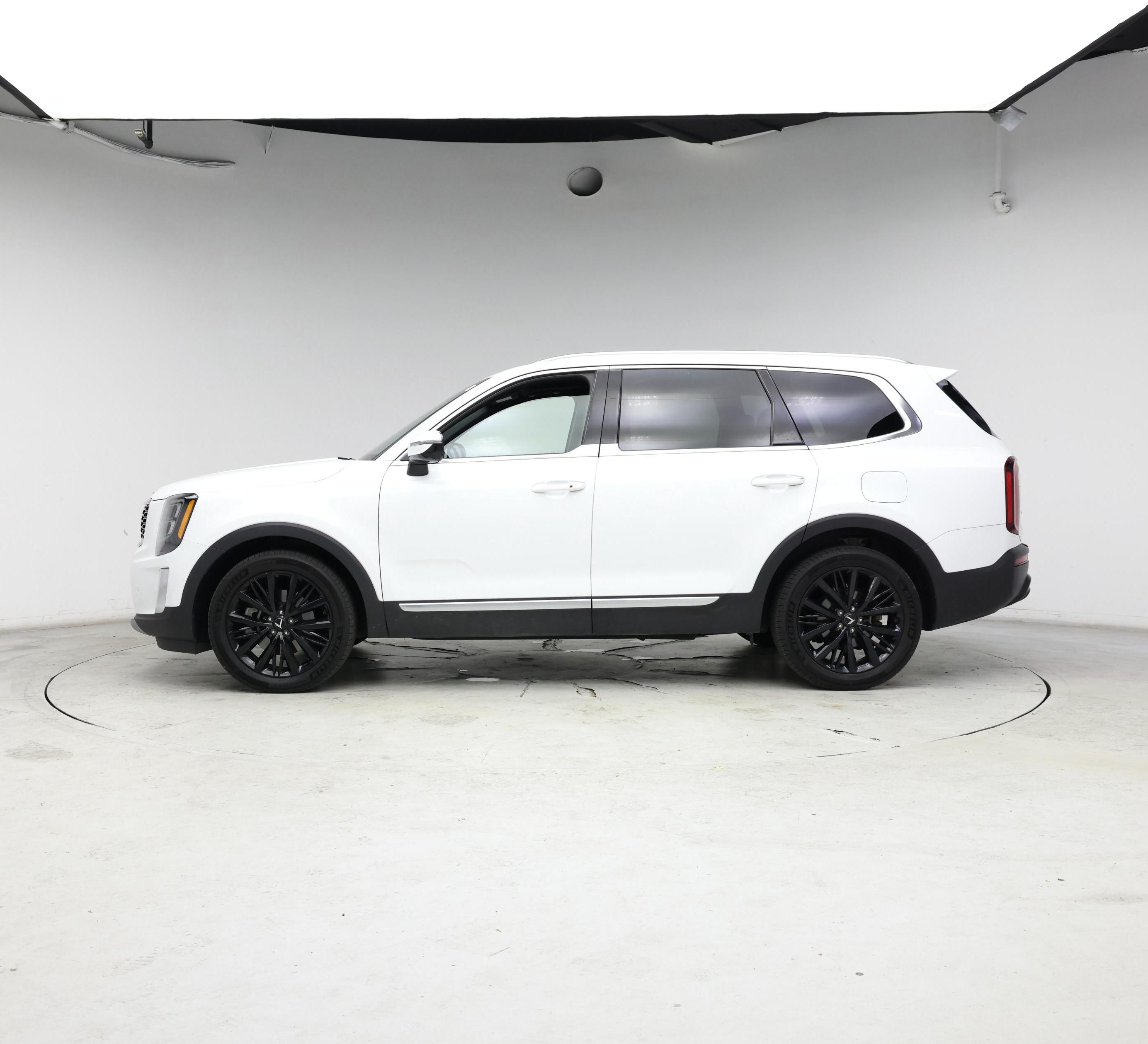 Thumbnail: 2020 Kia Telluride - 3