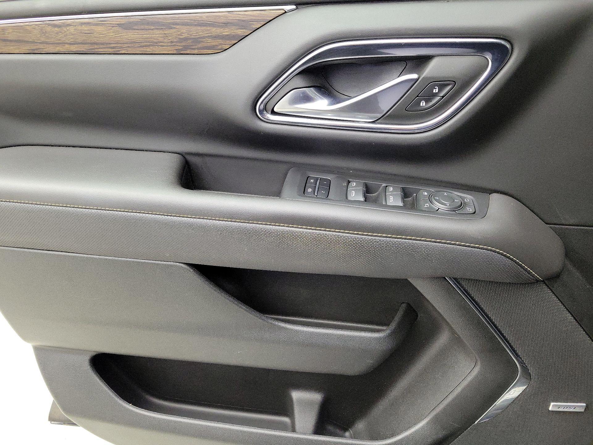 Thumbnail: 2022 Chevrolet Tahoe - 12