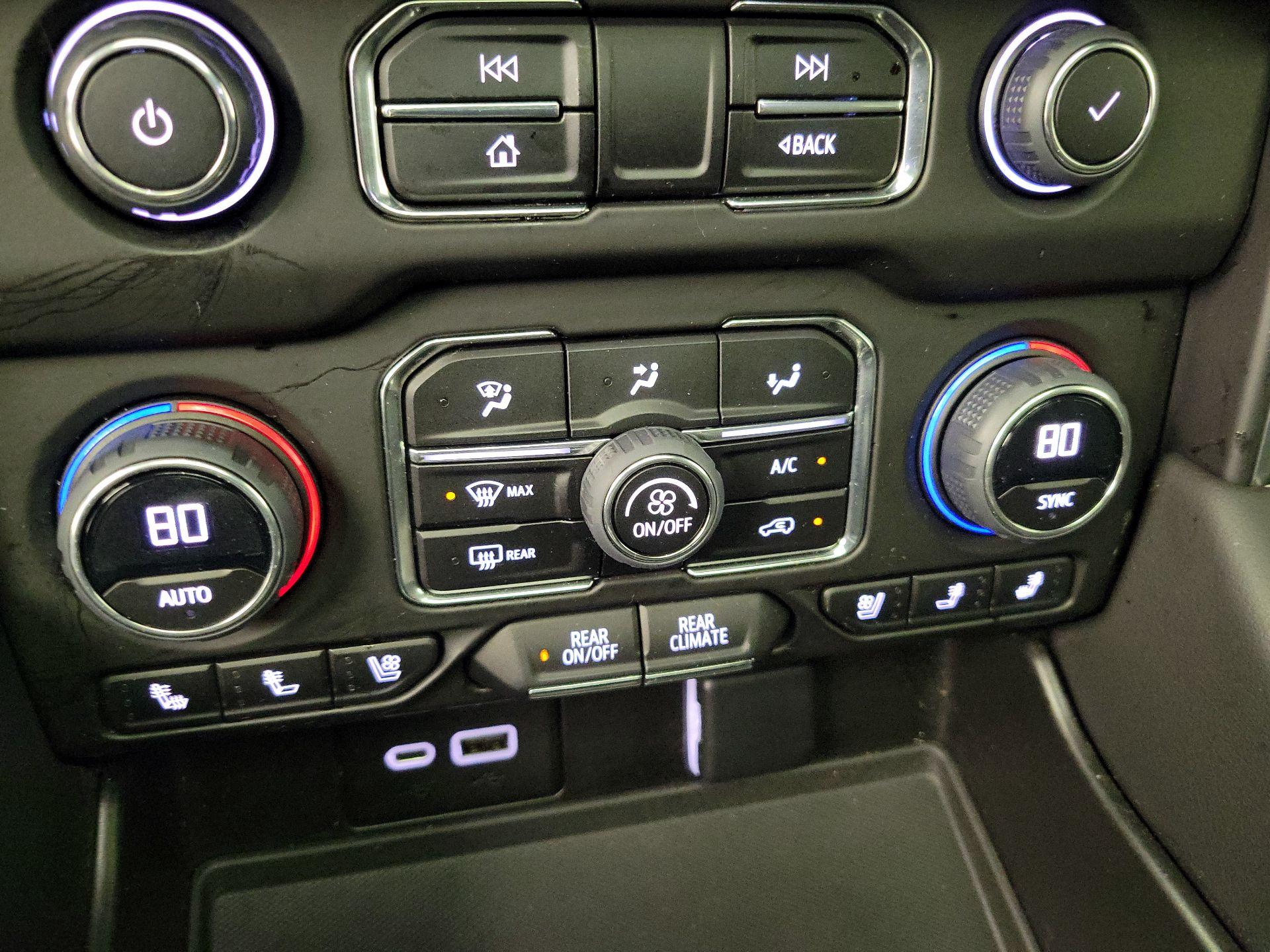 Thumbnail: 2022 Chevrolet Tahoe - 16