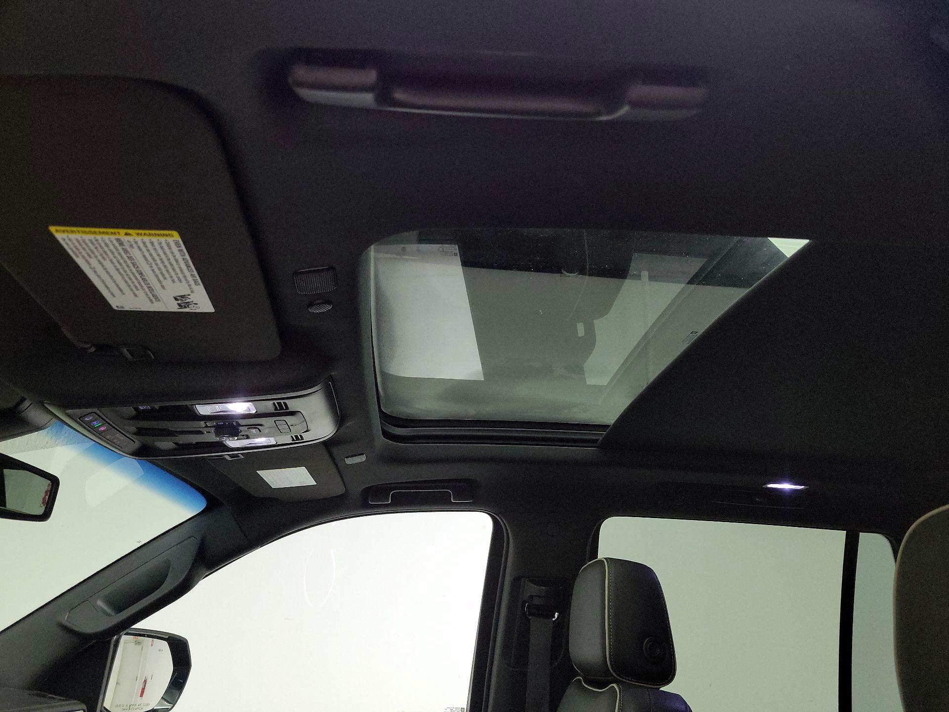 Thumbnail: 2022 Chevrolet Tahoe - 19