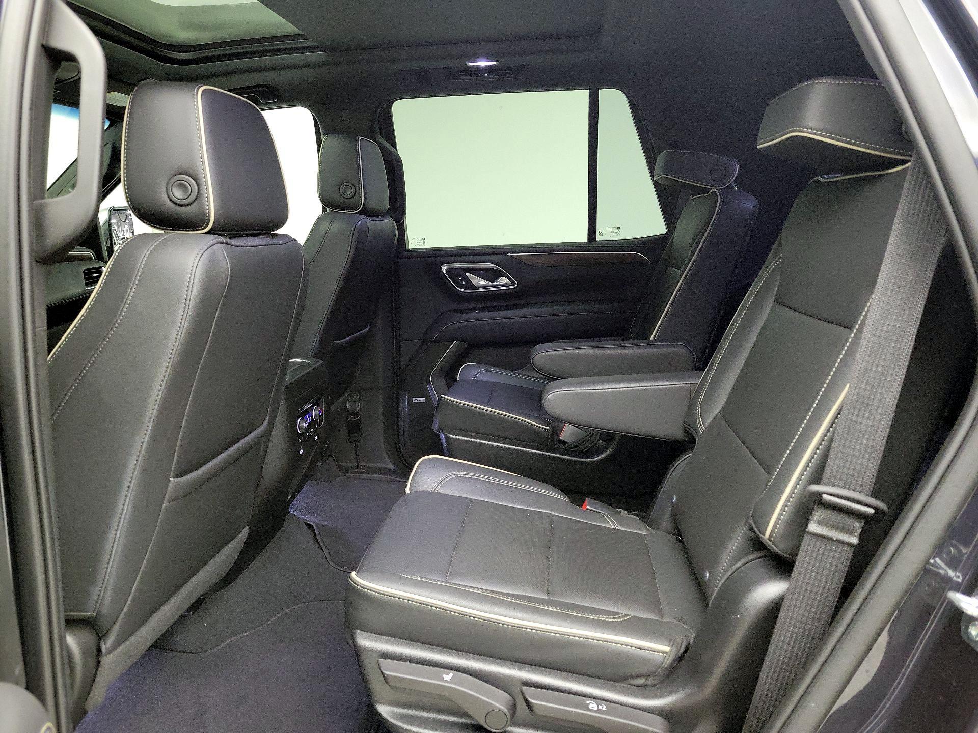 Thumbnail: 2022 Chevrolet Tahoe - 20