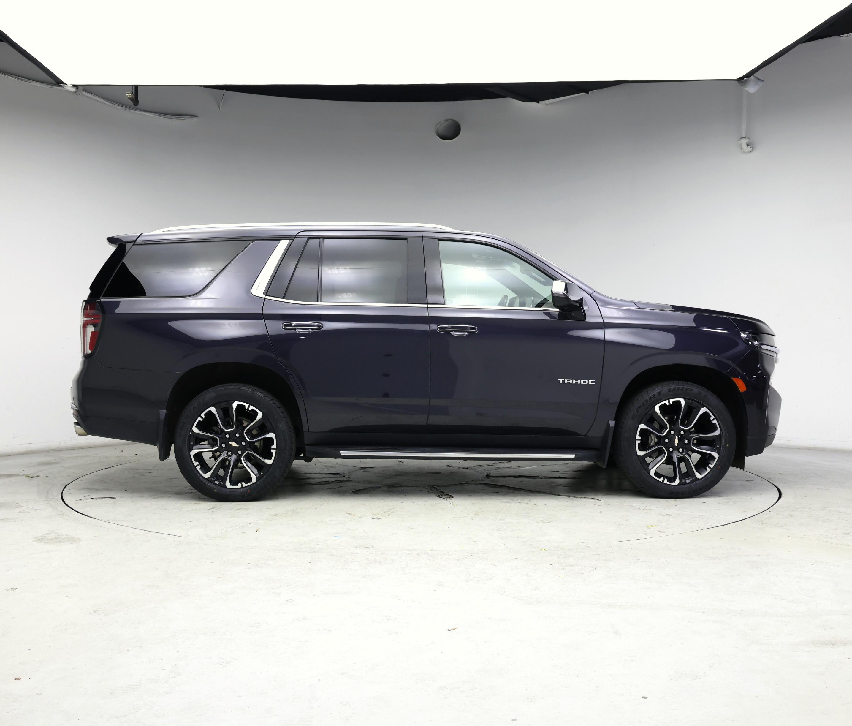 Thumbnail: 2022 Chevrolet Tahoe - 7