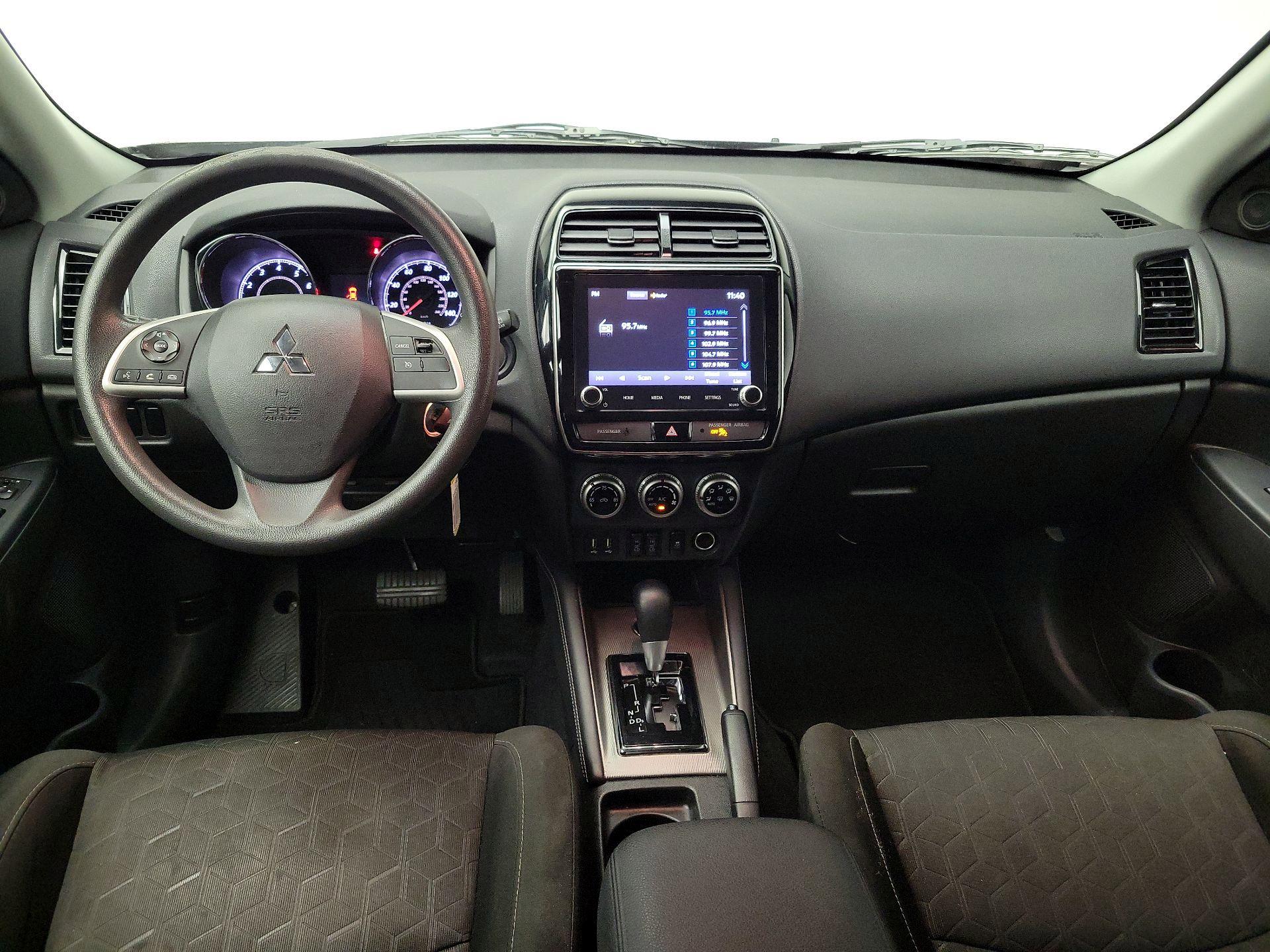 Thumbnail: 2020 Mitsubishi Outlander Sport - 9