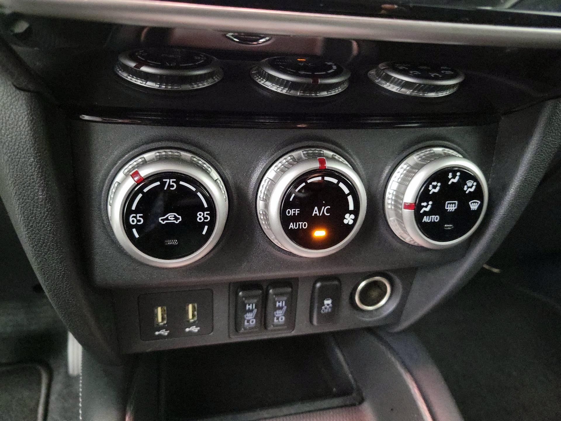 Thumbnail: 2020 Mitsubishi Outlander Sport - 15