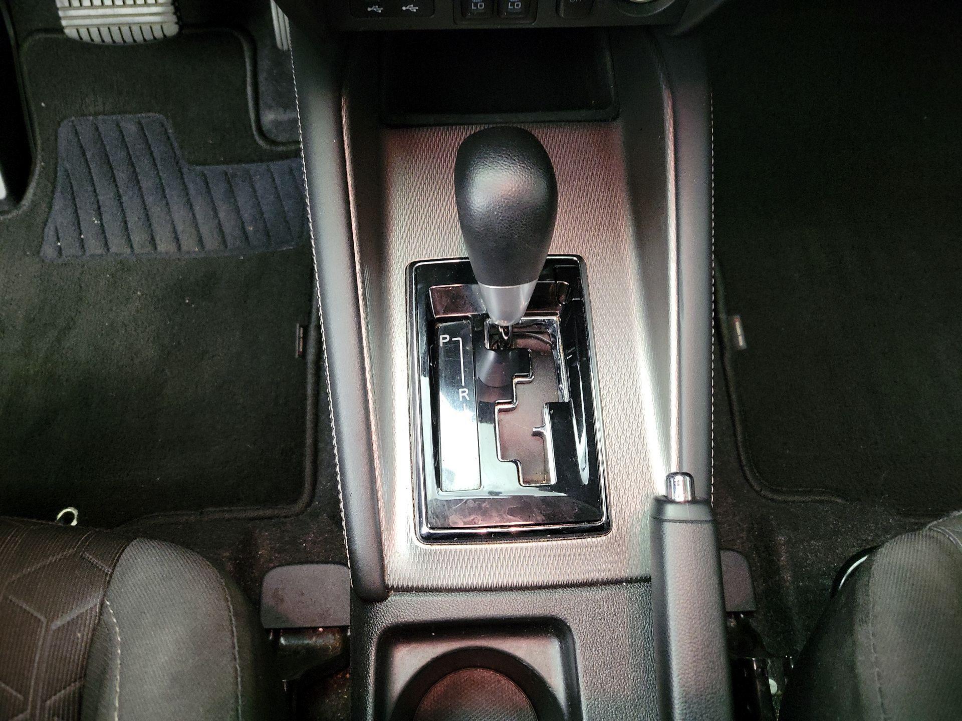 Thumbnail: 2020 Mitsubishi Outlander Sport - 16