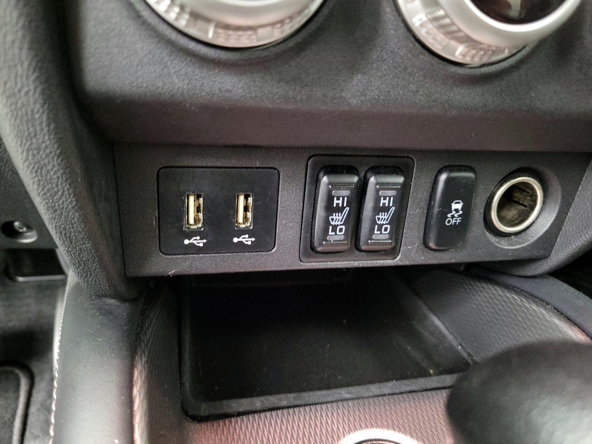 Thumbnail: 2020 Mitsubishi Outlander Sport - 17