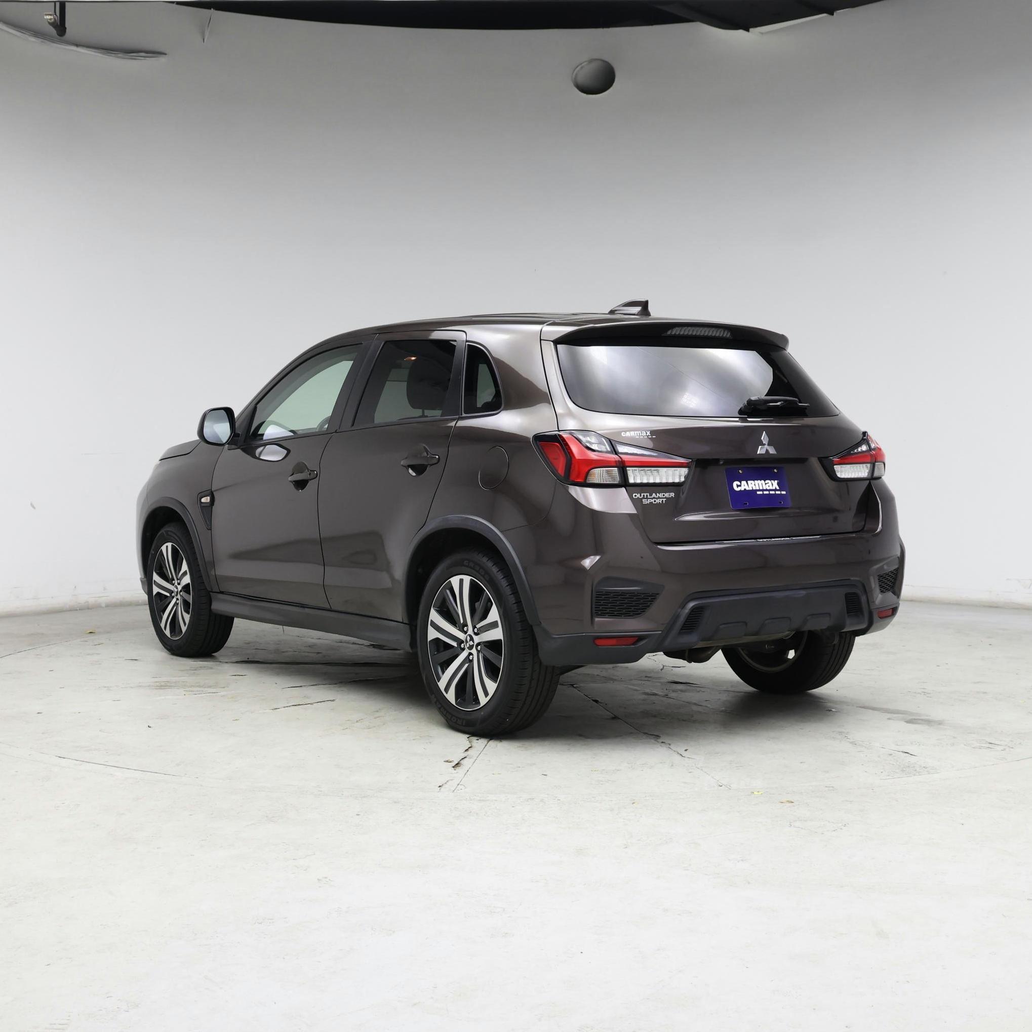 Thumbnail: 2020 Mitsubishi Outlander Sport - 2