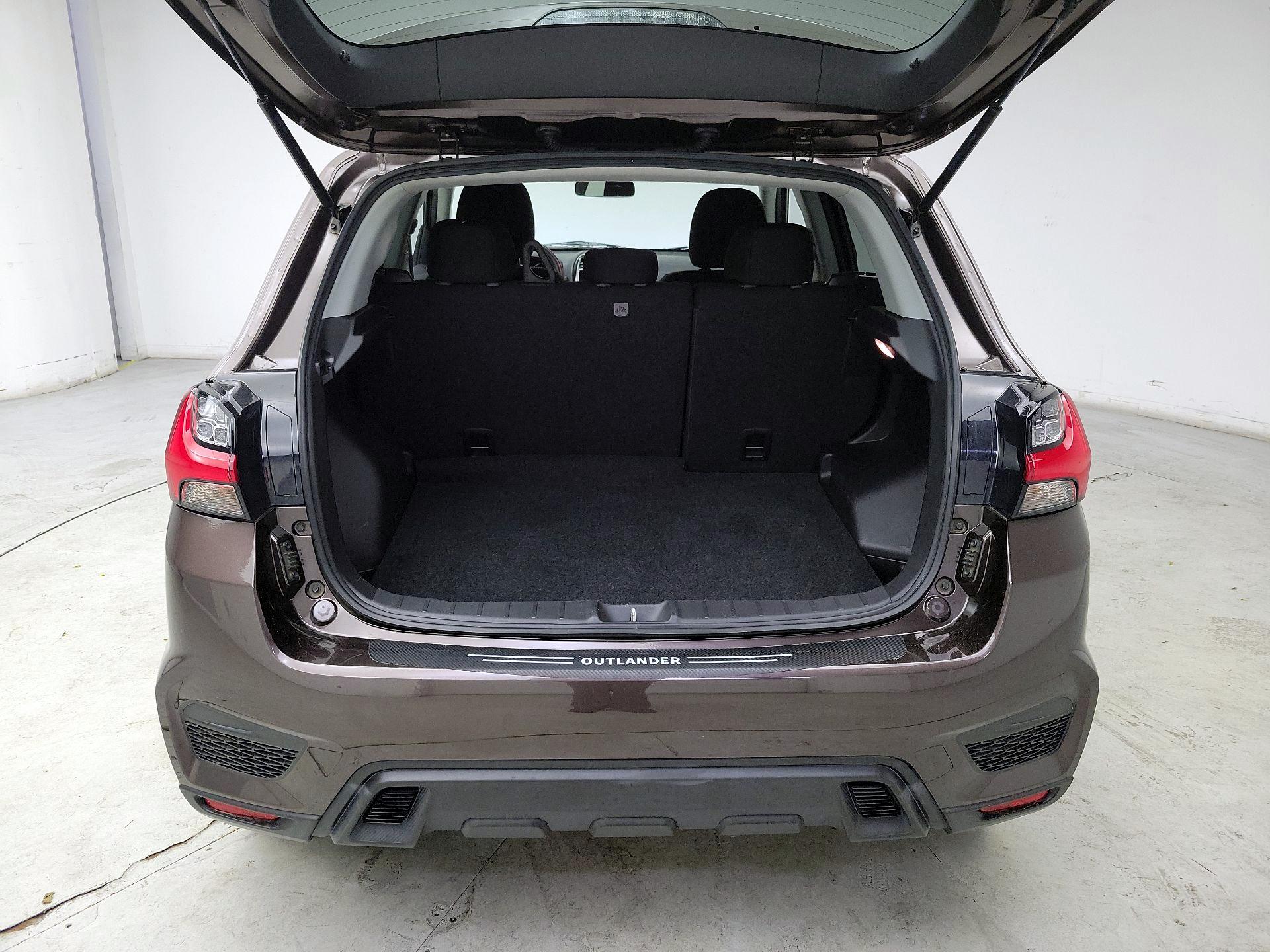 Thumbnail: 2020 Mitsubishi Outlander Sport - 19