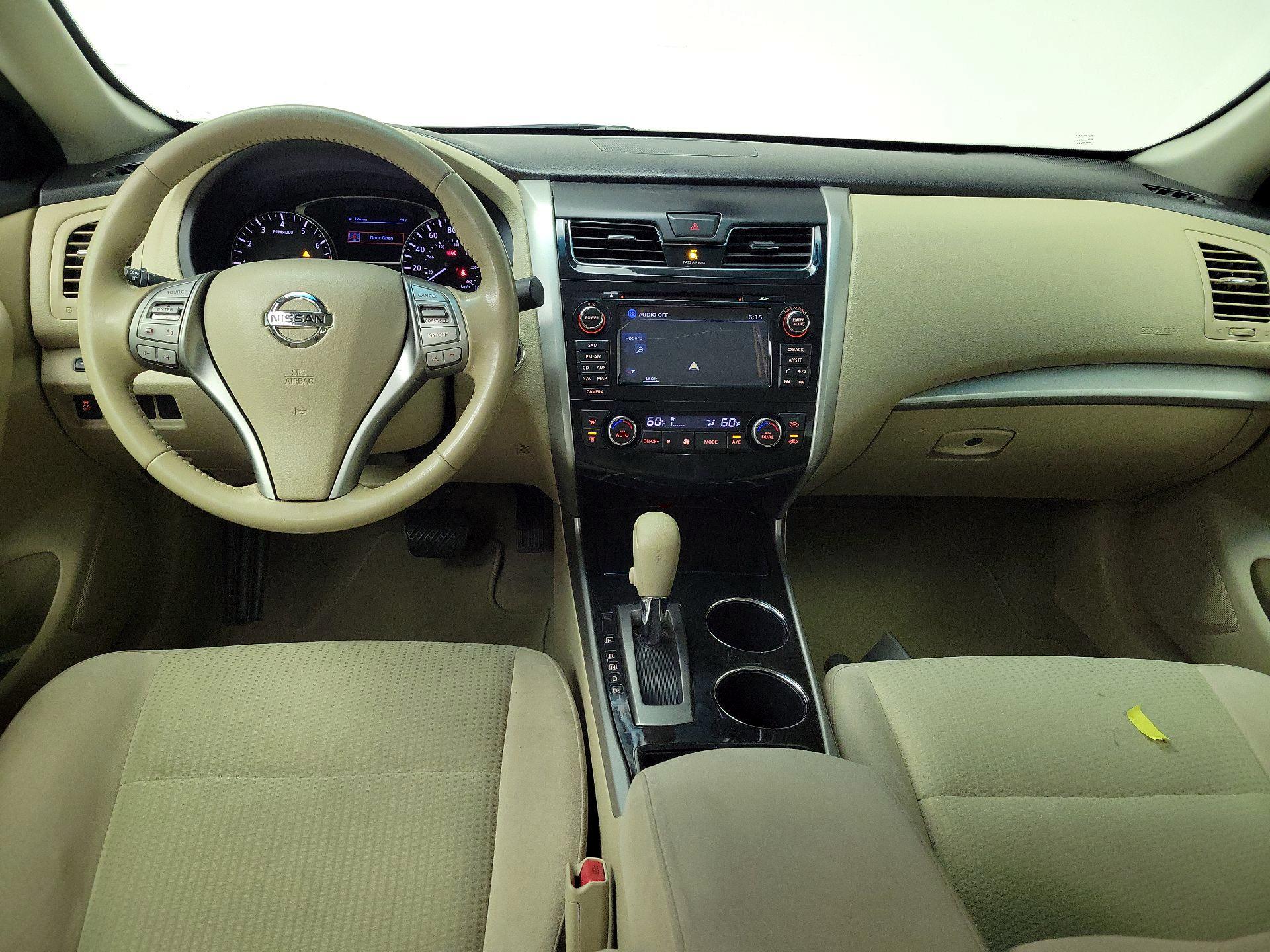 Thumbnail: 2014 Nissan Altima - 9