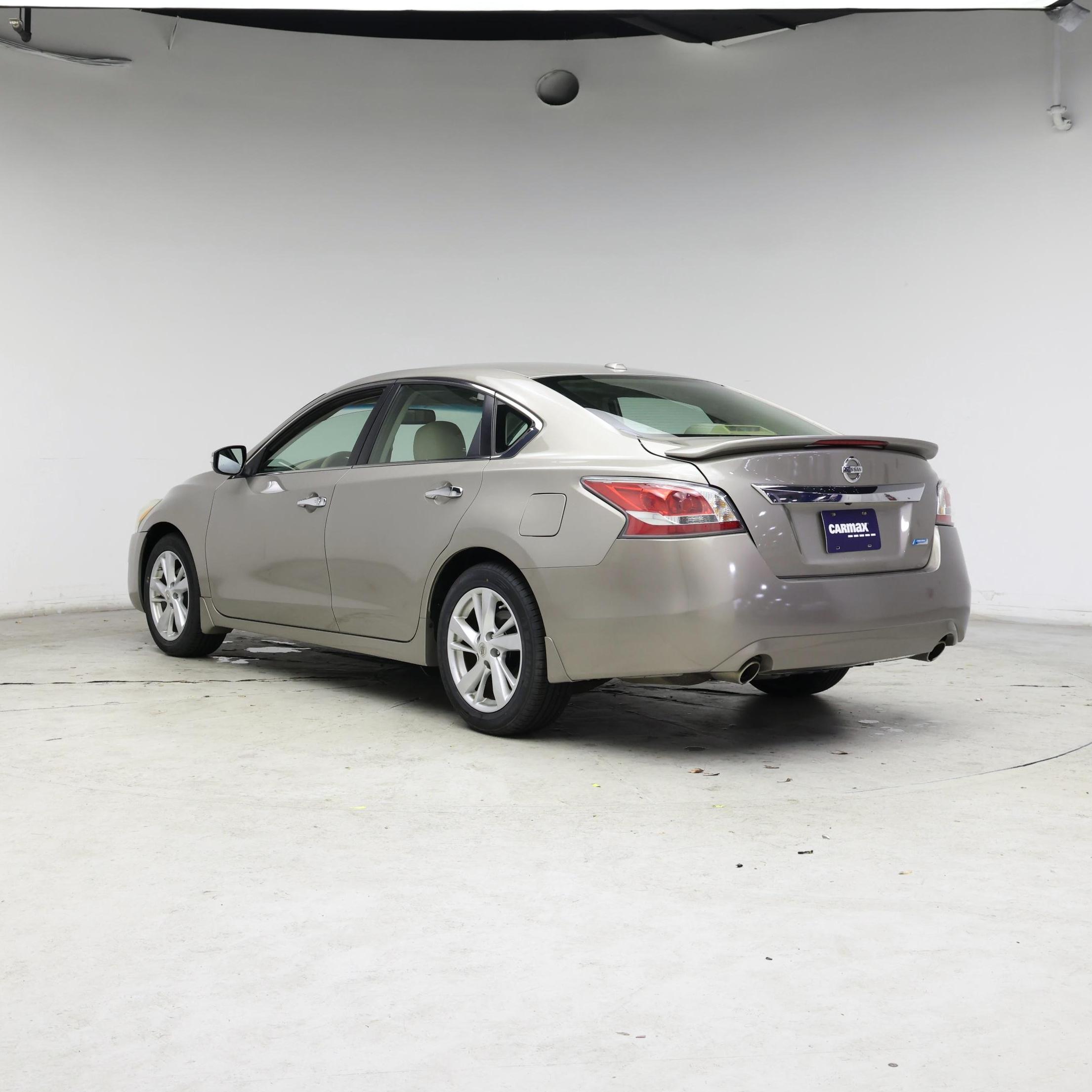 Thumbnail: 2014 Nissan Altima - 2