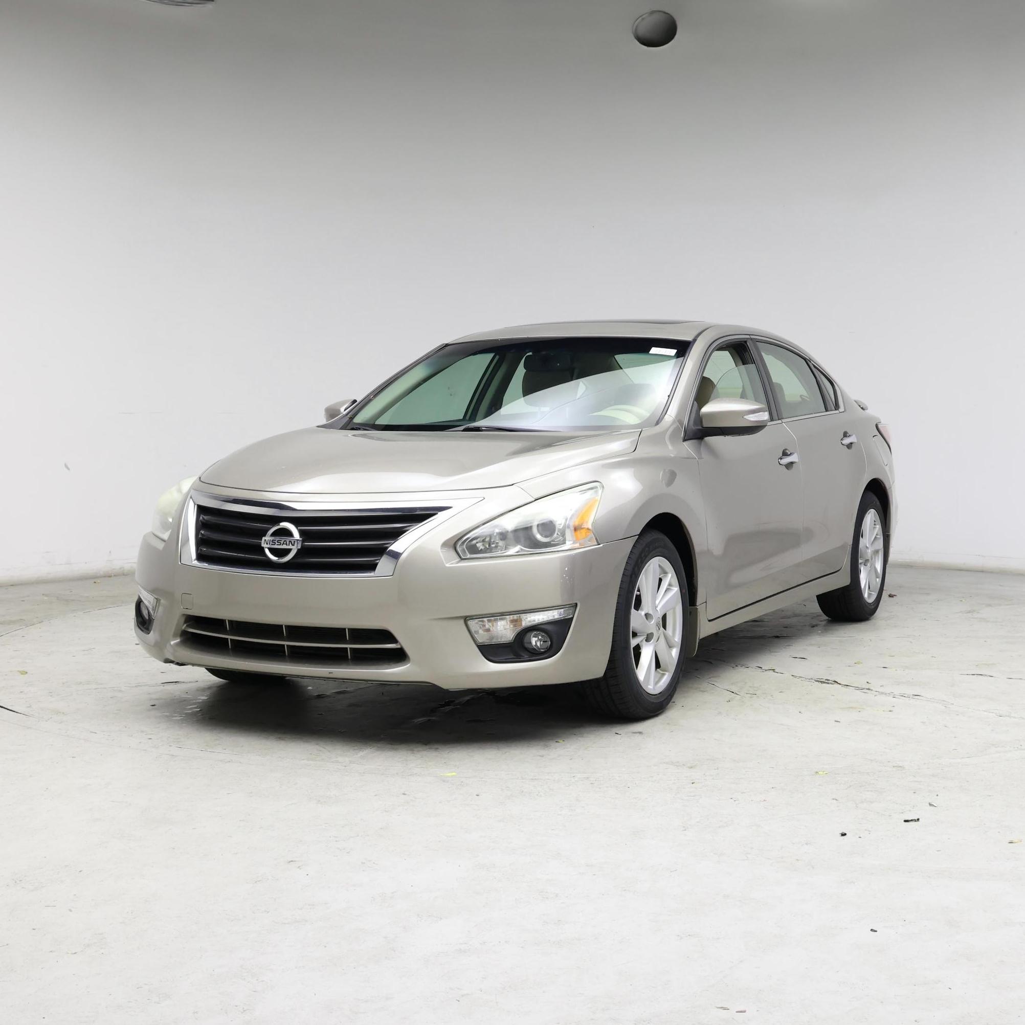 Thumbnail: 2014 Nissan Altima - 4