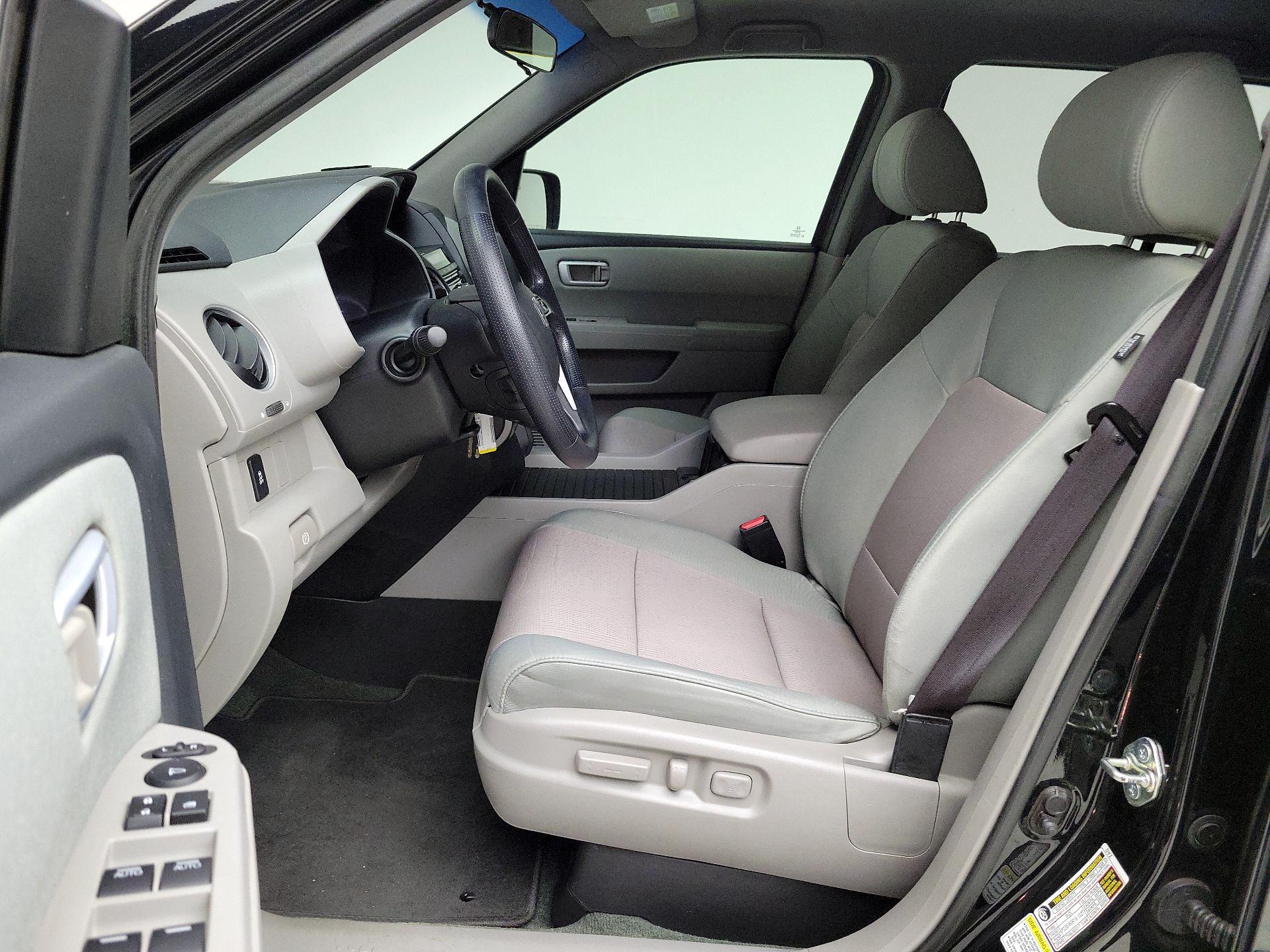 Thumbnail: 2015 Honda Pilot - 11