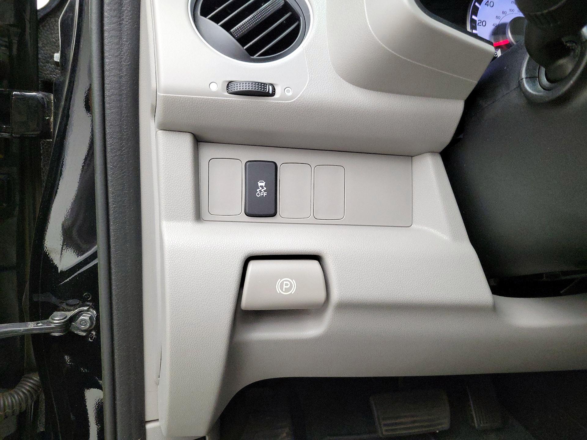 Thumbnail: 2015 Honda Pilot - 13
