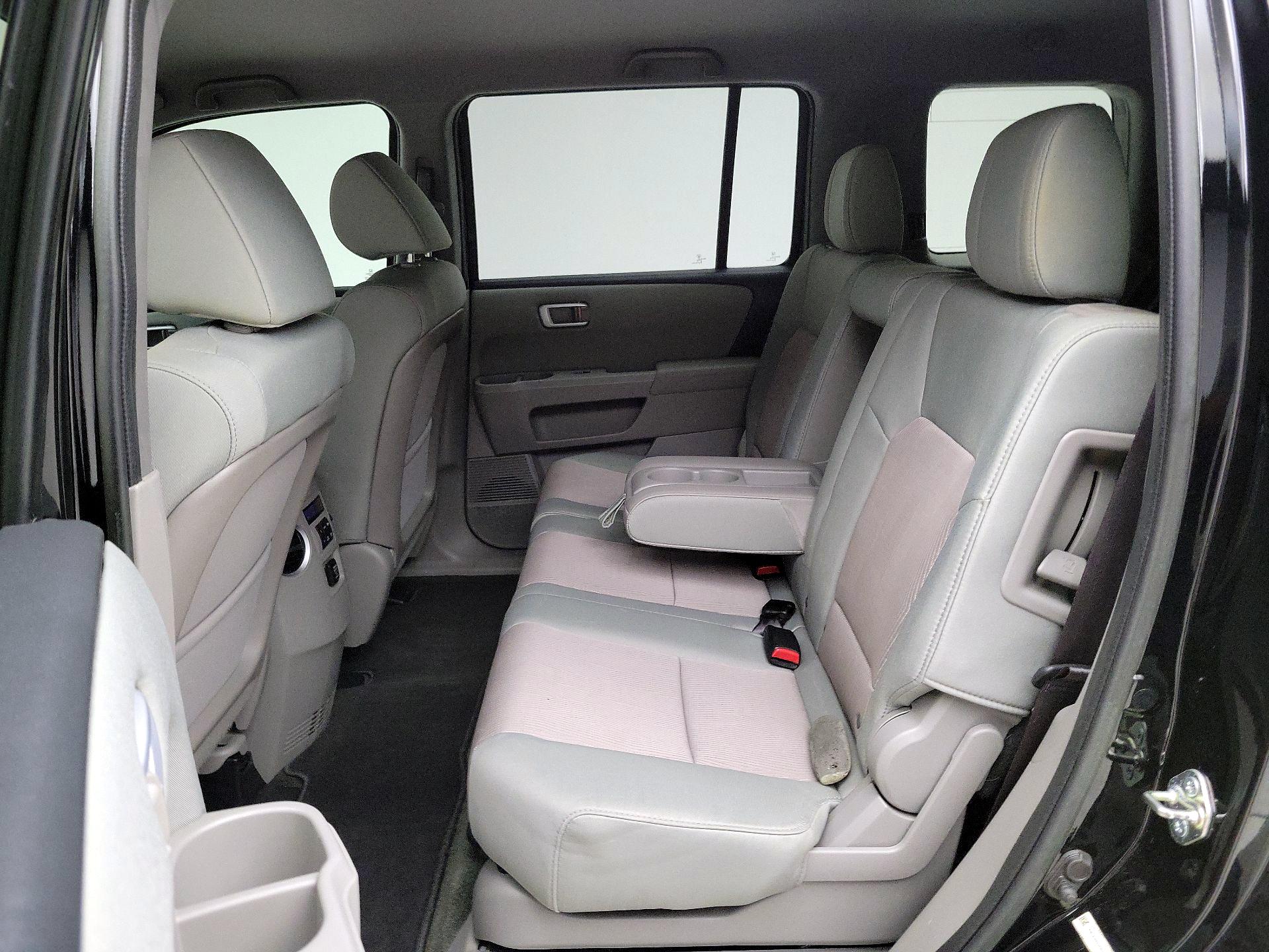 Thumbnail: 2015 Honda Pilot - 19