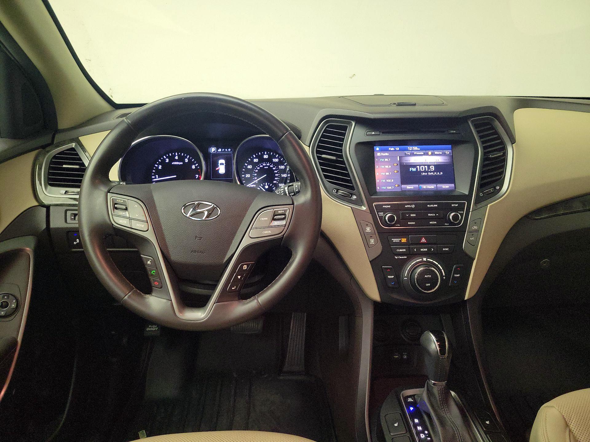 Thumbnail: 2017 Hyundai Santa Fe - 10