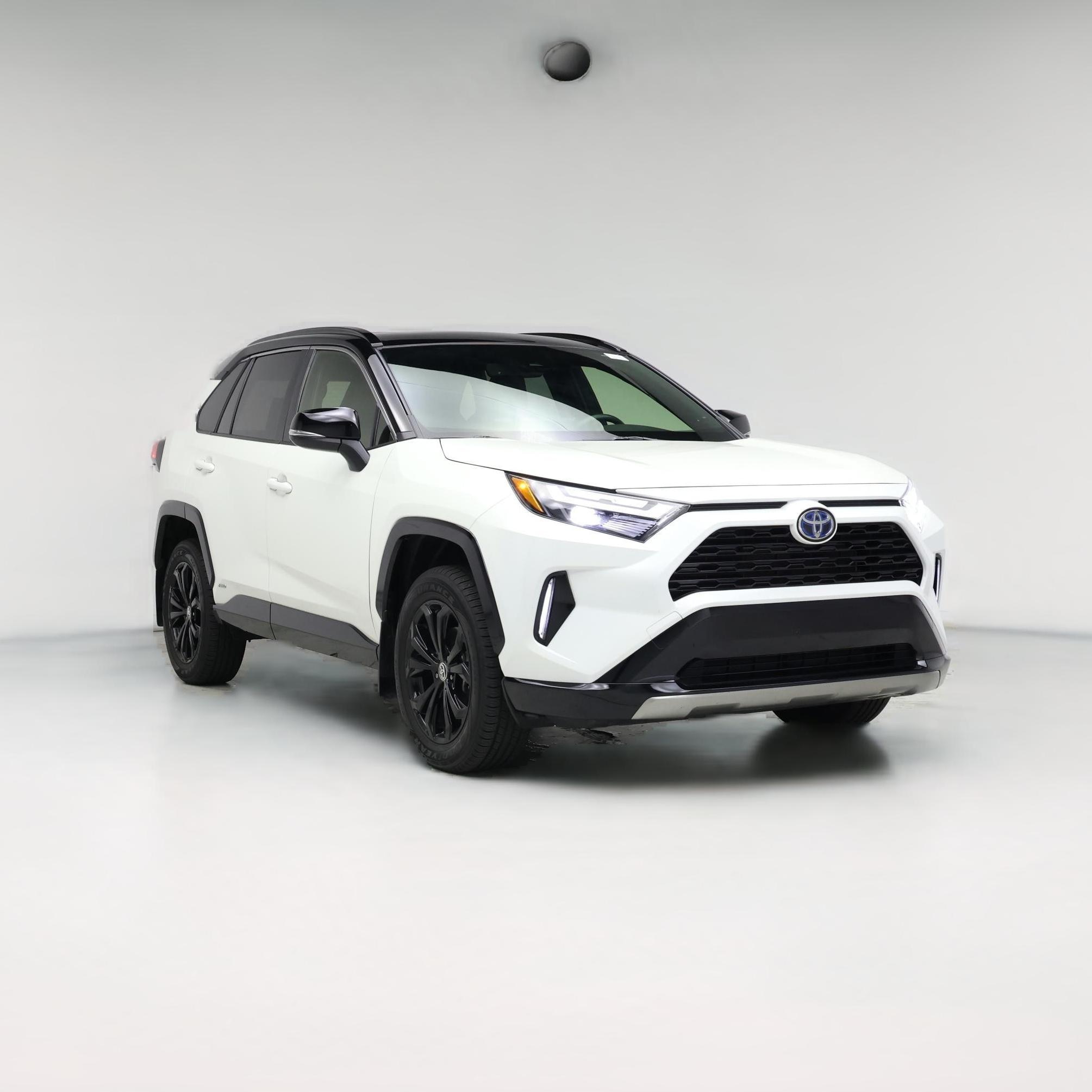 Thumbnail: 2022 Toyota RAV4 - 1