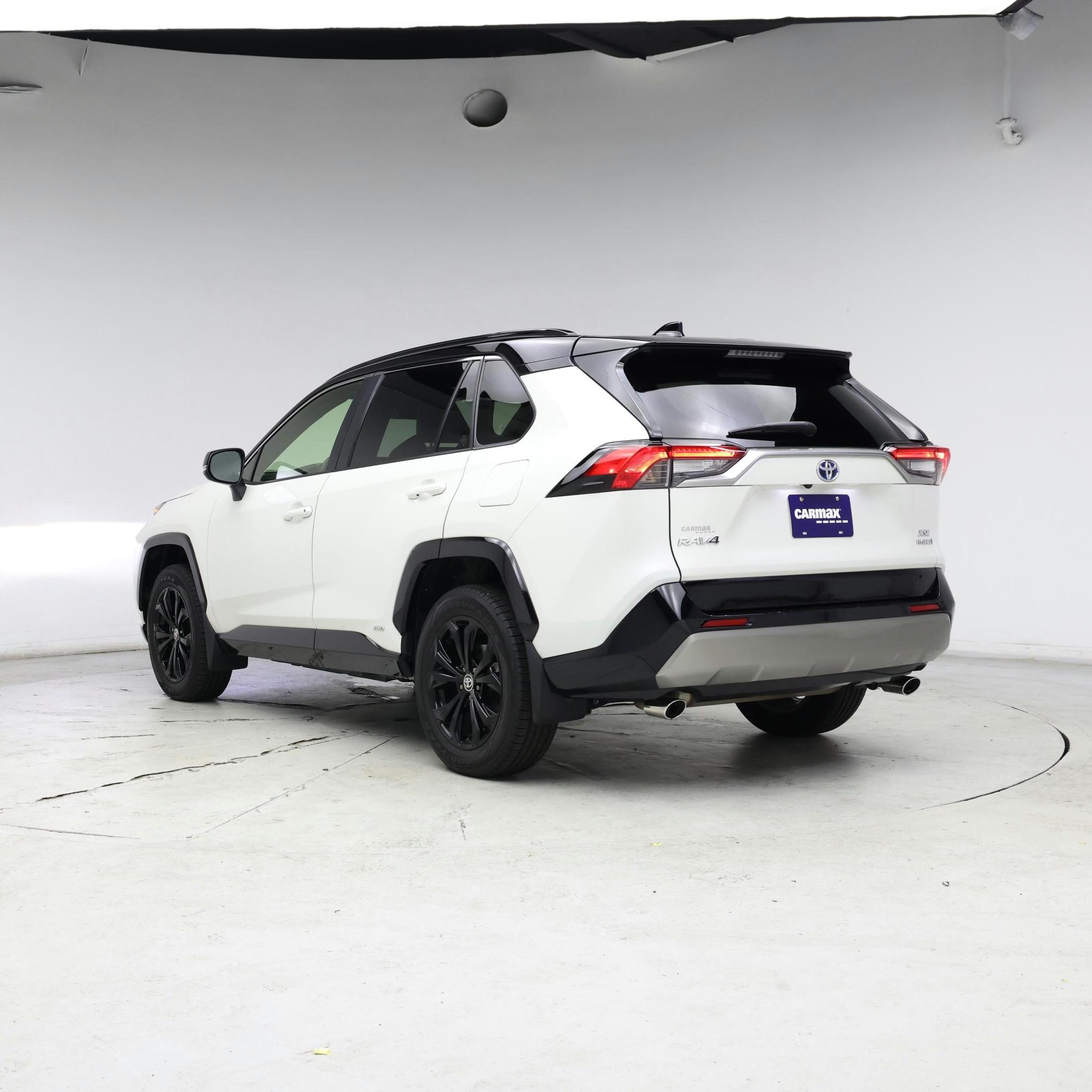Thumbnail: 2022 Toyota RAV4 - 2