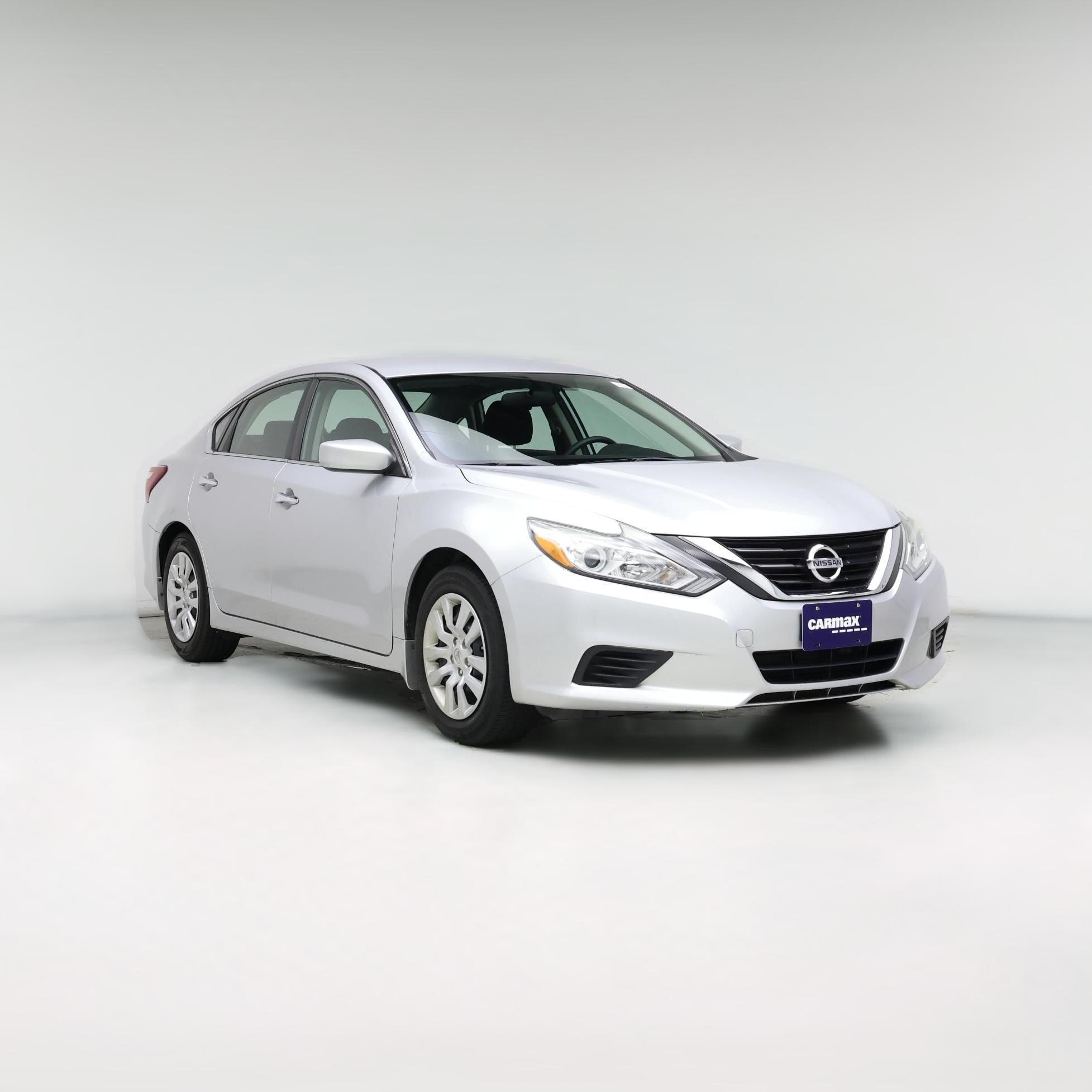 Thumbnail: 2018 Nissan Altima - 1