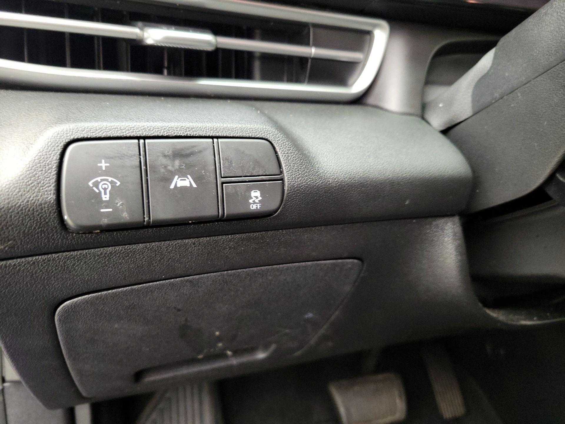 Thumbnail: 2023 Hyundai Elantra - 13