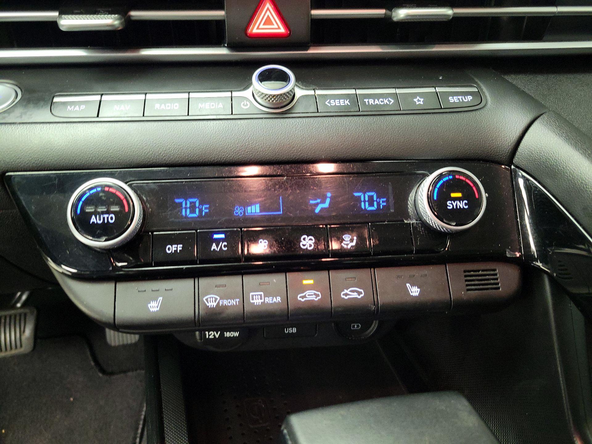 Thumbnail: 2023 Hyundai Elantra - 17