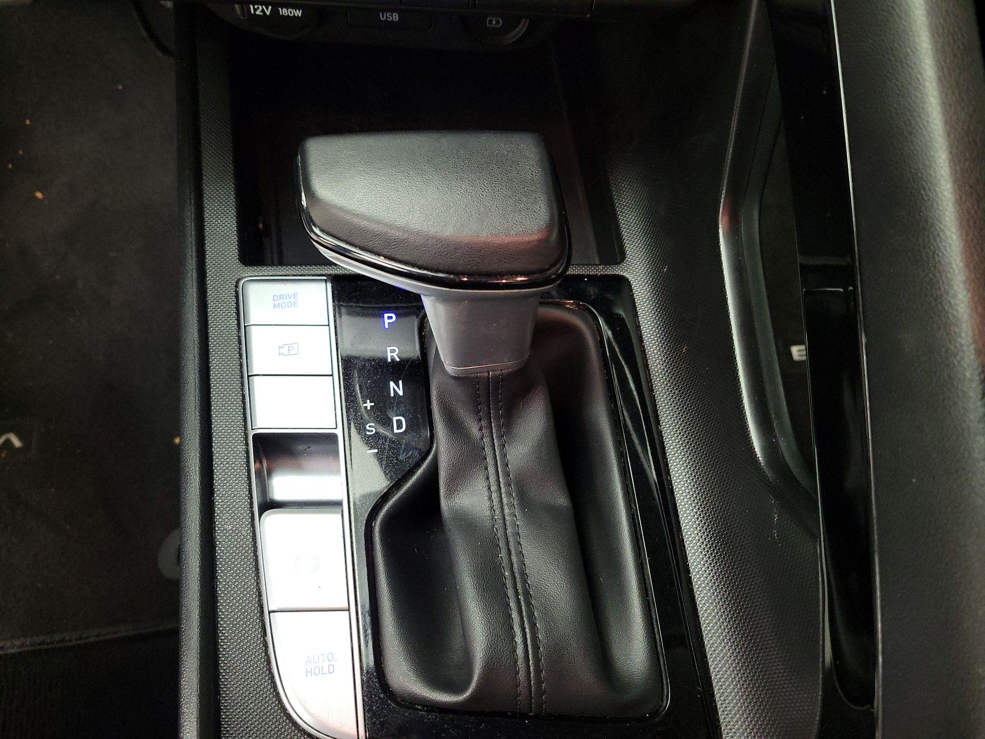 Thumbnail: 2023 Hyundai Elantra - 18