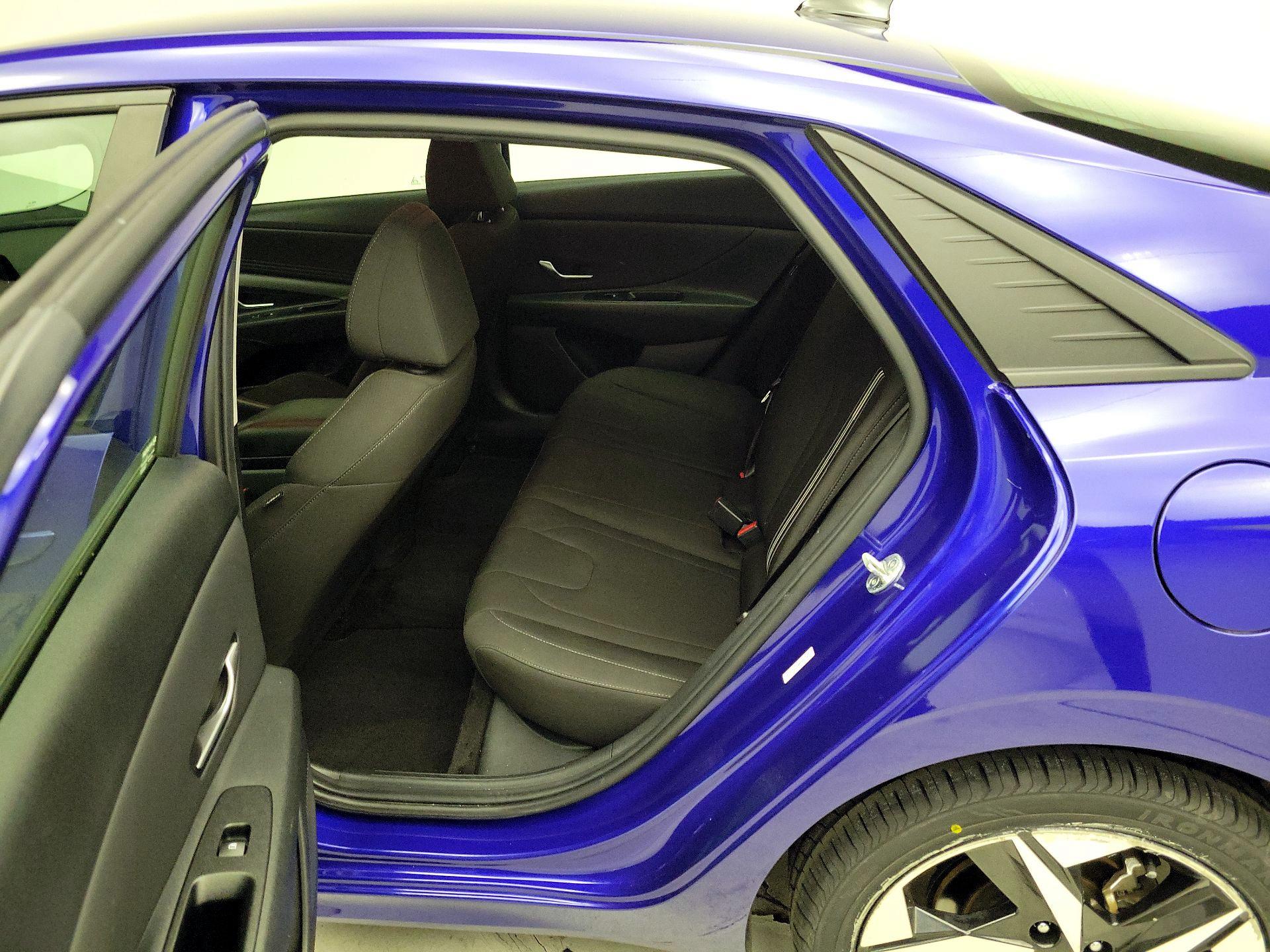 Thumbnail: 2023 Hyundai Elantra - 20