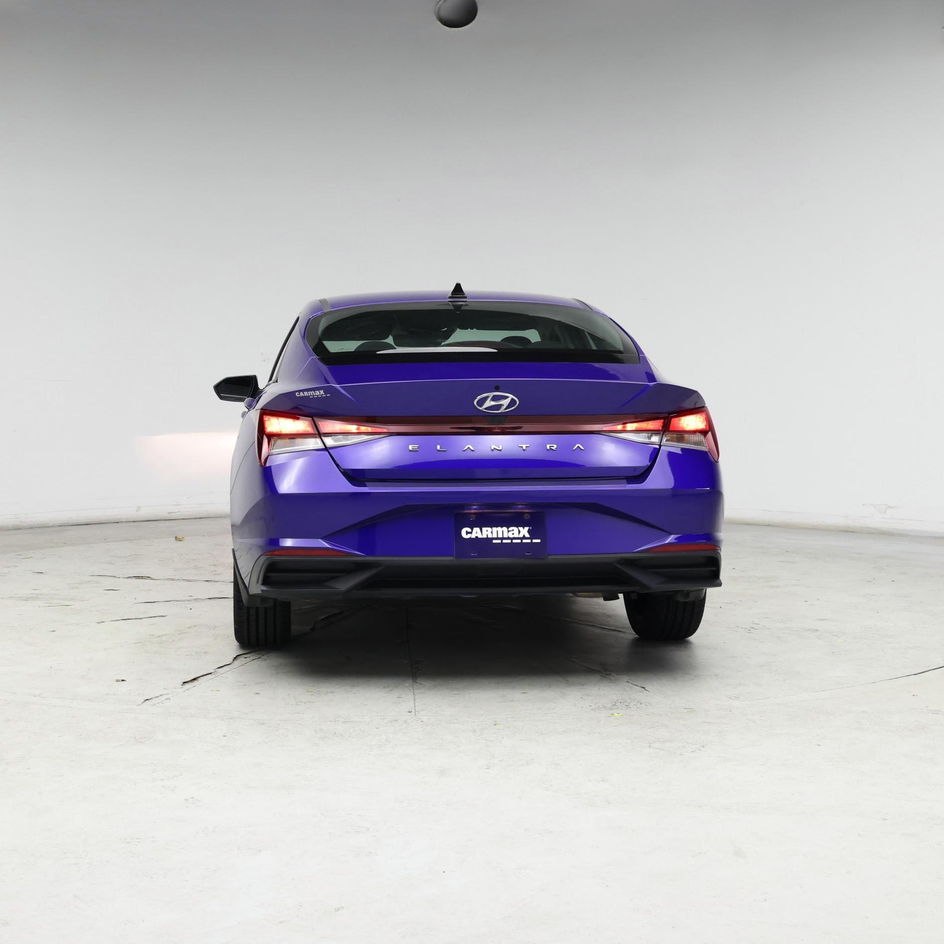 Thumbnail: 2023 Hyundai Elantra - 6