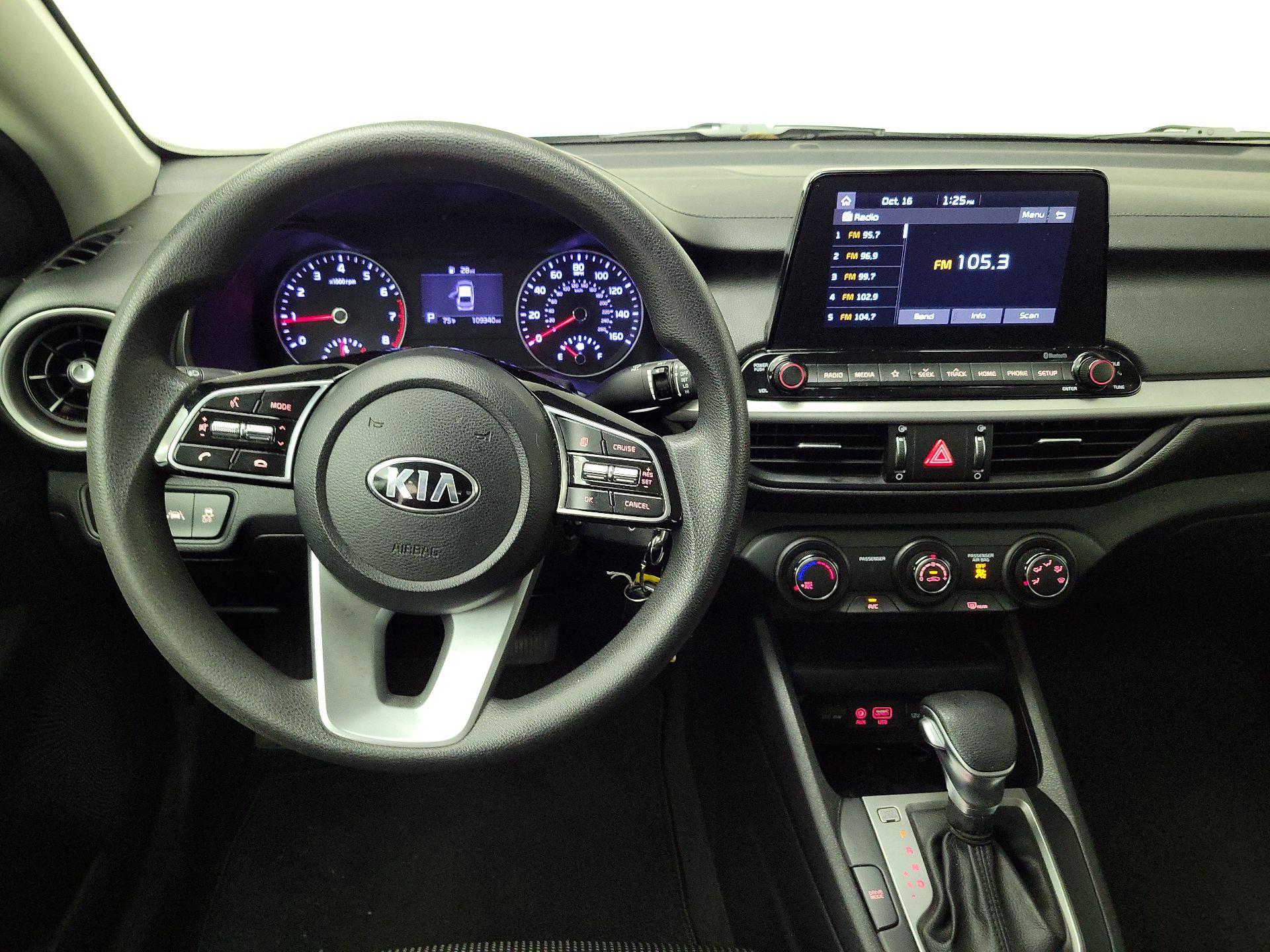 Thumbnail: 2020 Kia Forte - 10