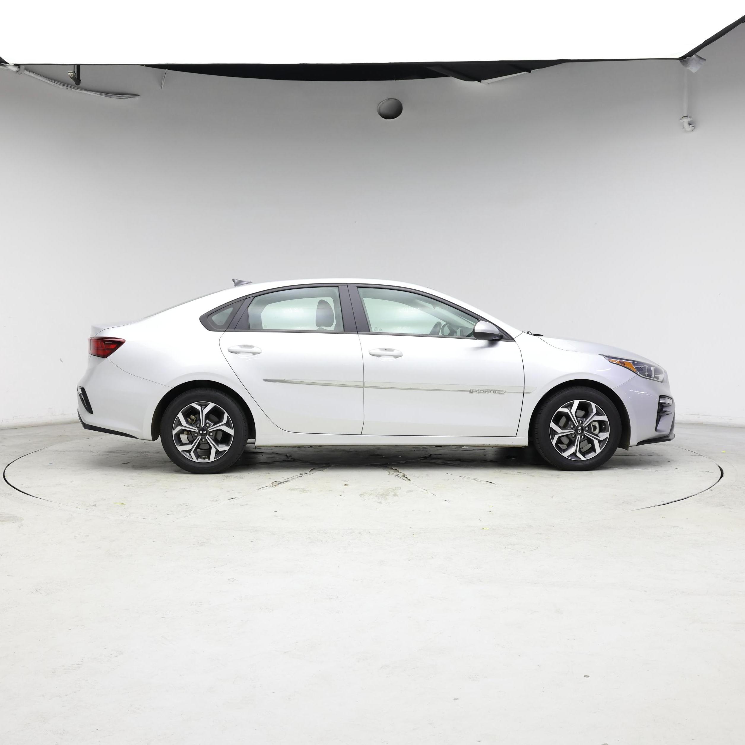 Thumbnail: 2020 Kia Forte - 7