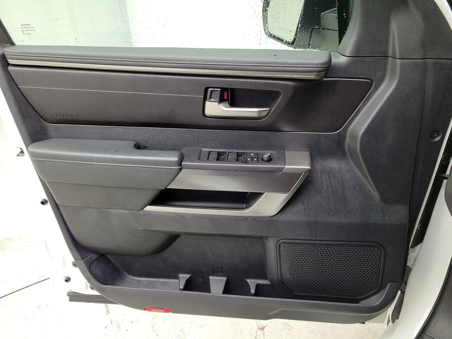 Thumbnail: 2023 Toyota Tundra - 12