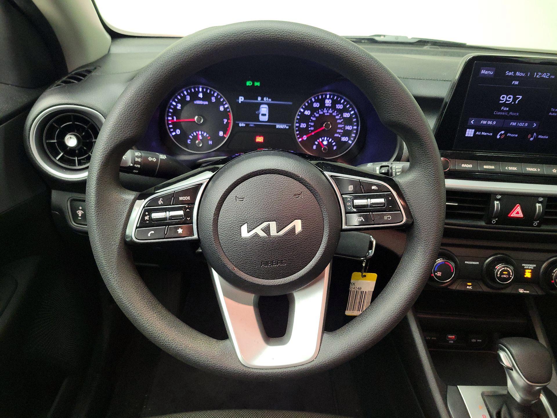 Thumbnail: 2023 Kia Forte - 10