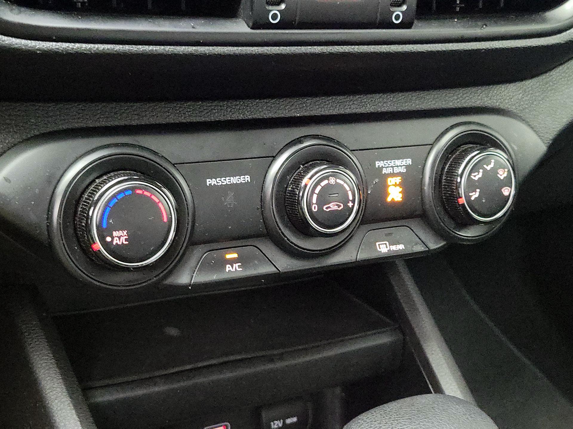 Thumbnail: 2023 Kia Forte - 16