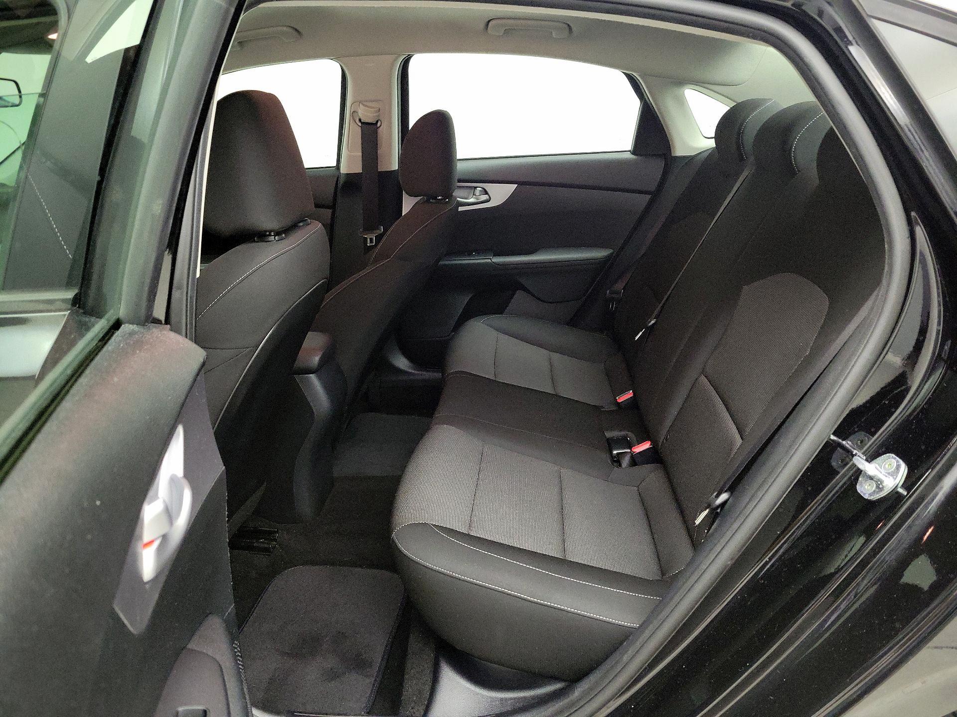 Thumbnail: 2023 Kia Forte - 19