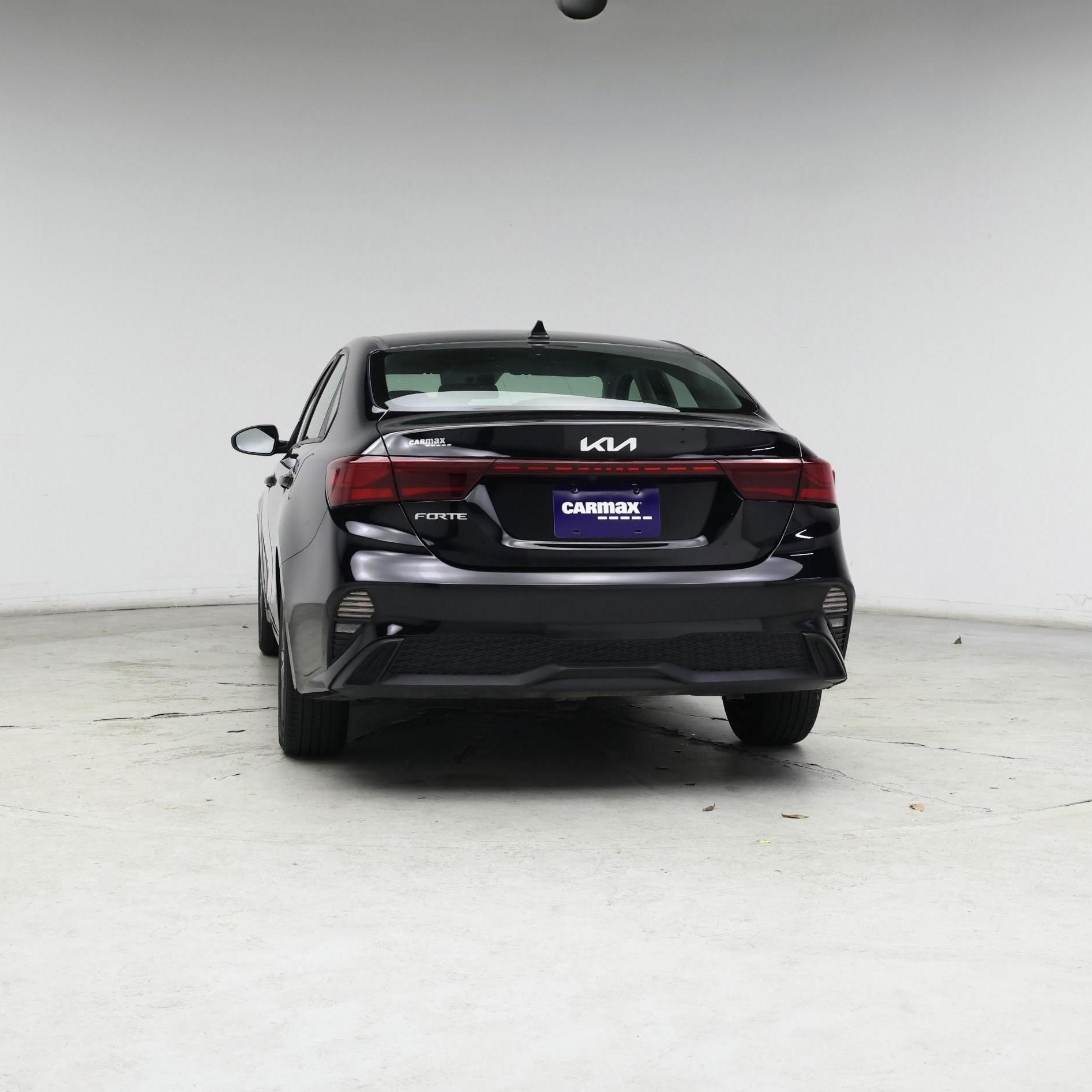 Thumbnail: 2023 Kia Forte - 6