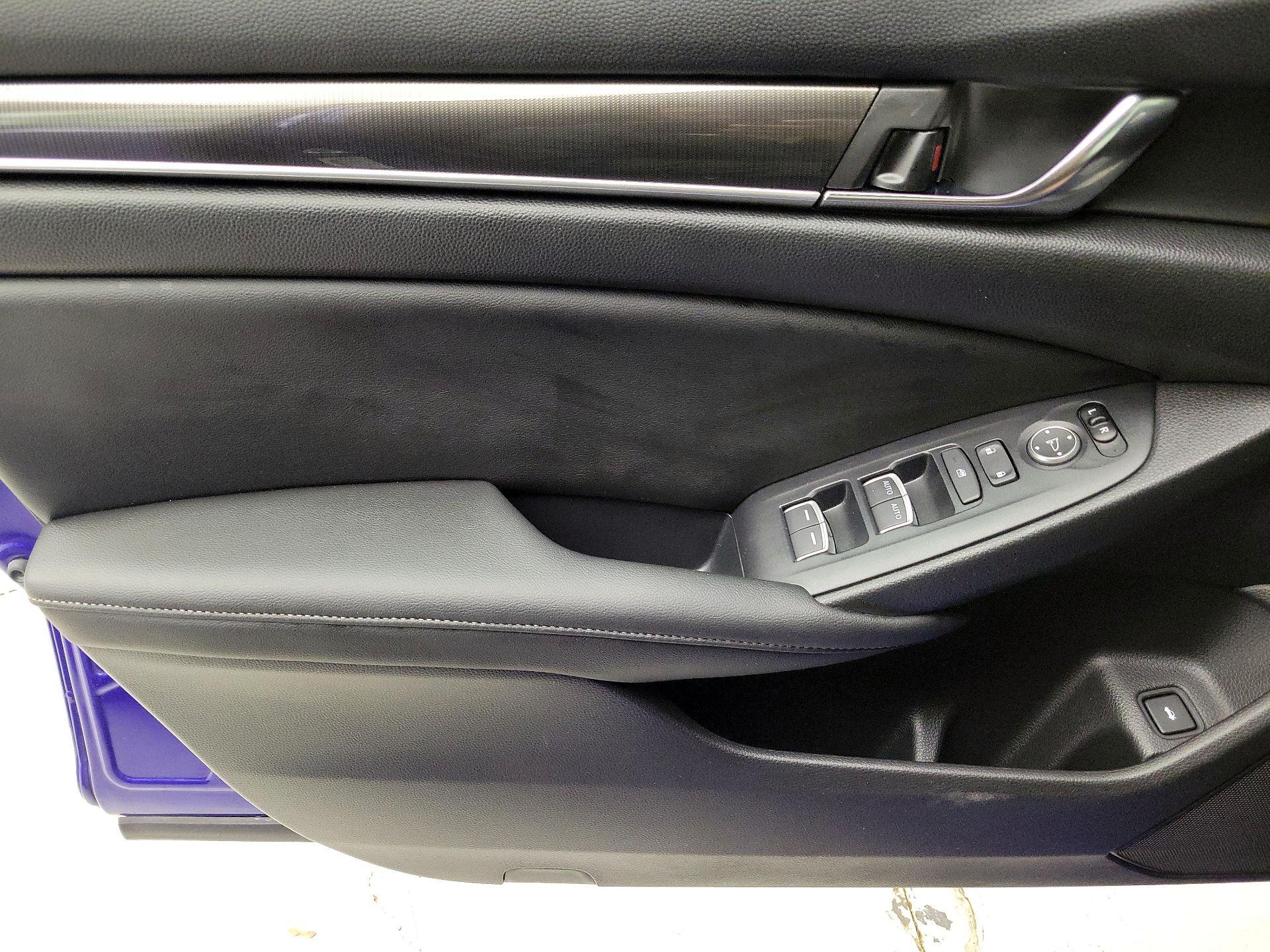 Thumbnail: 2020 Honda Accord - 12