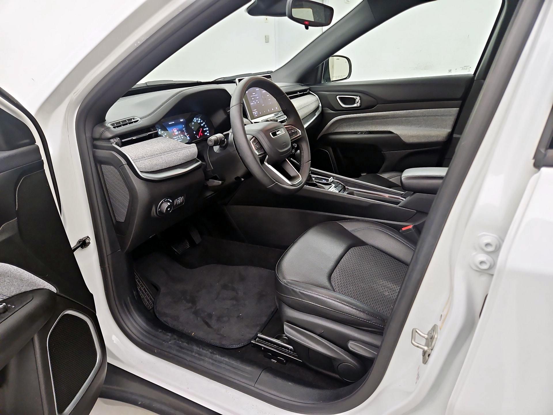 Thumbnail: 2024 Jeep Compass - 11