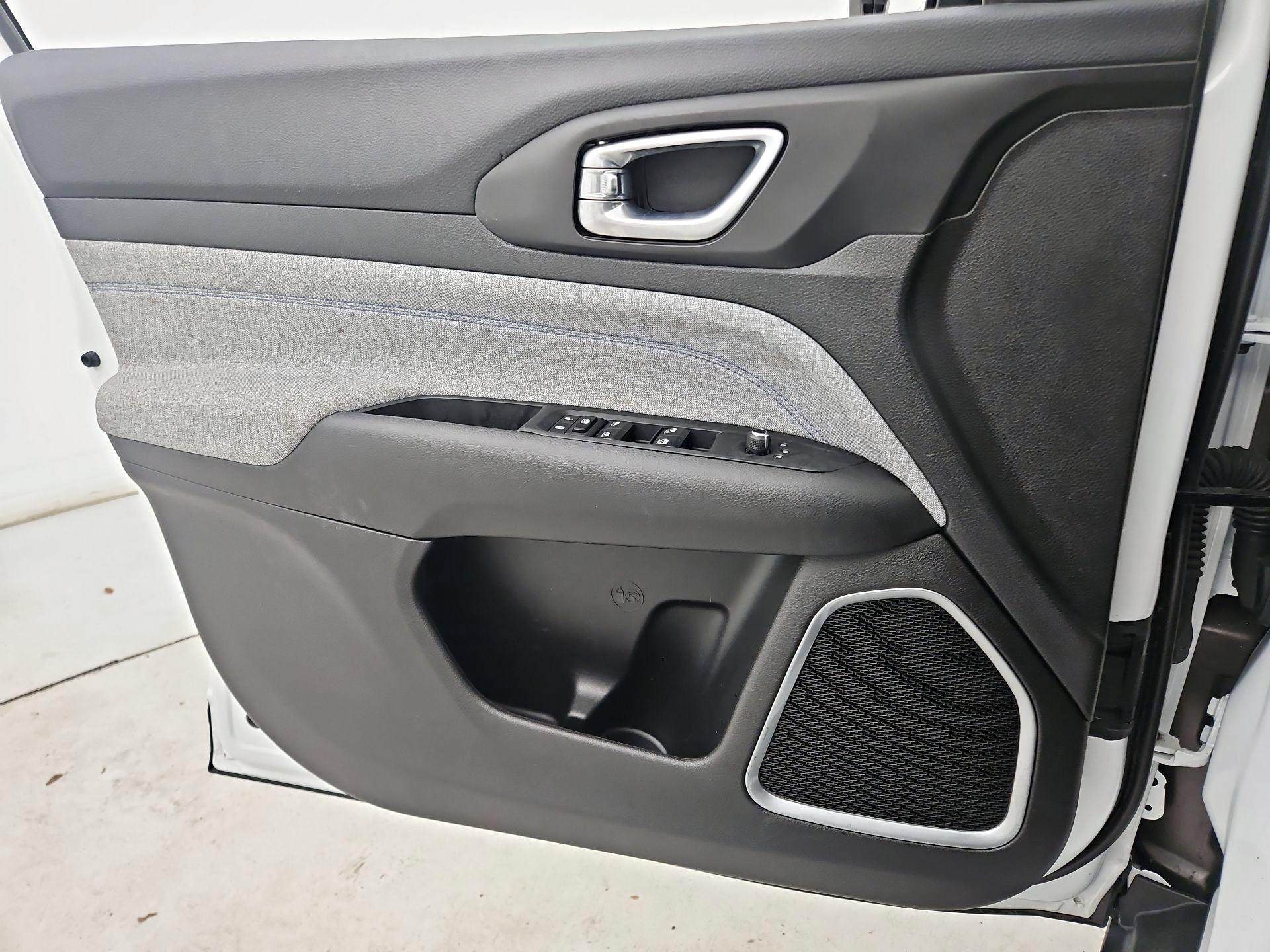 Thumbnail: 2024 Jeep Compass - 12