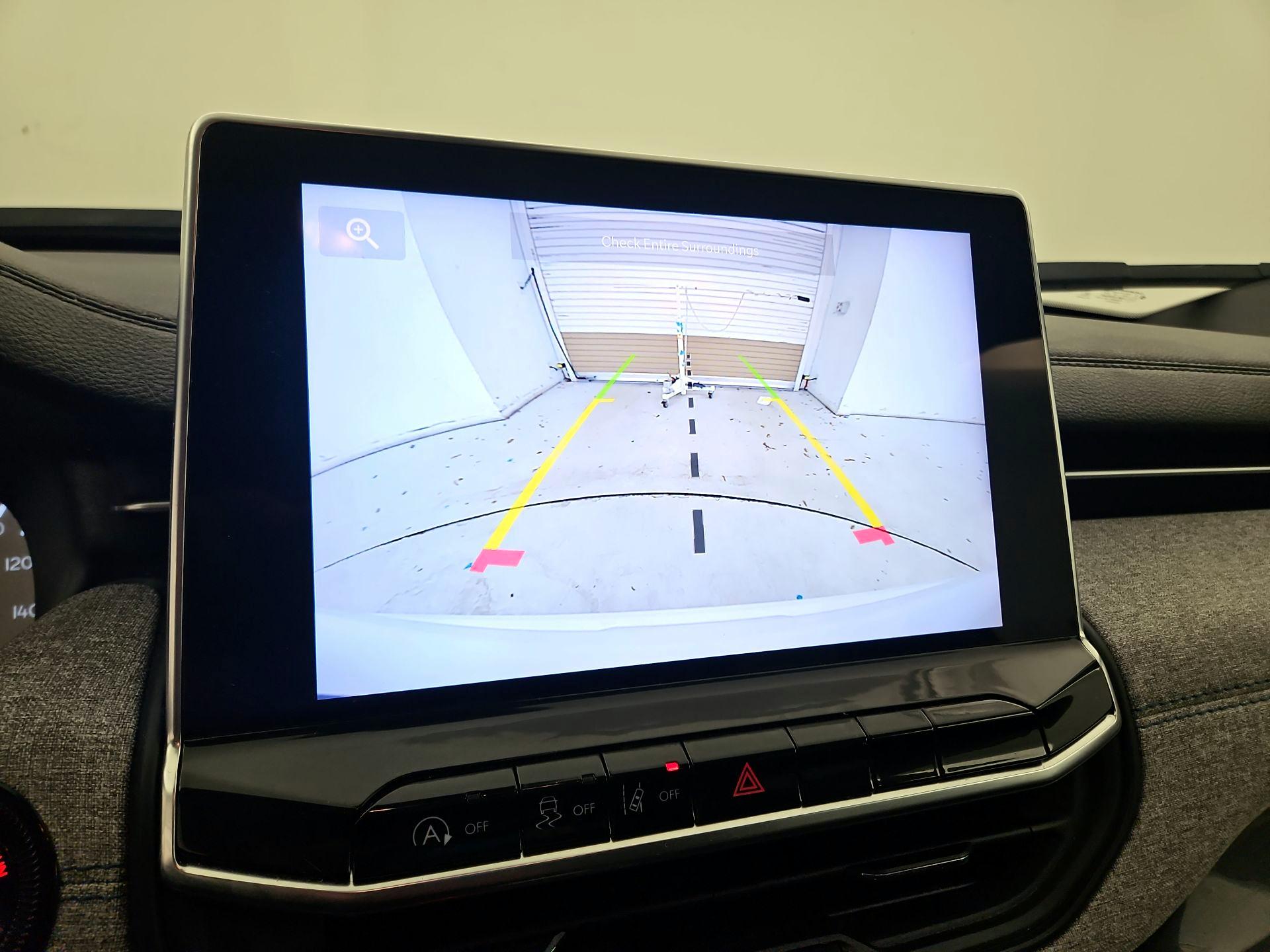 Thumbnail: 2024 Jeep Compass - 14