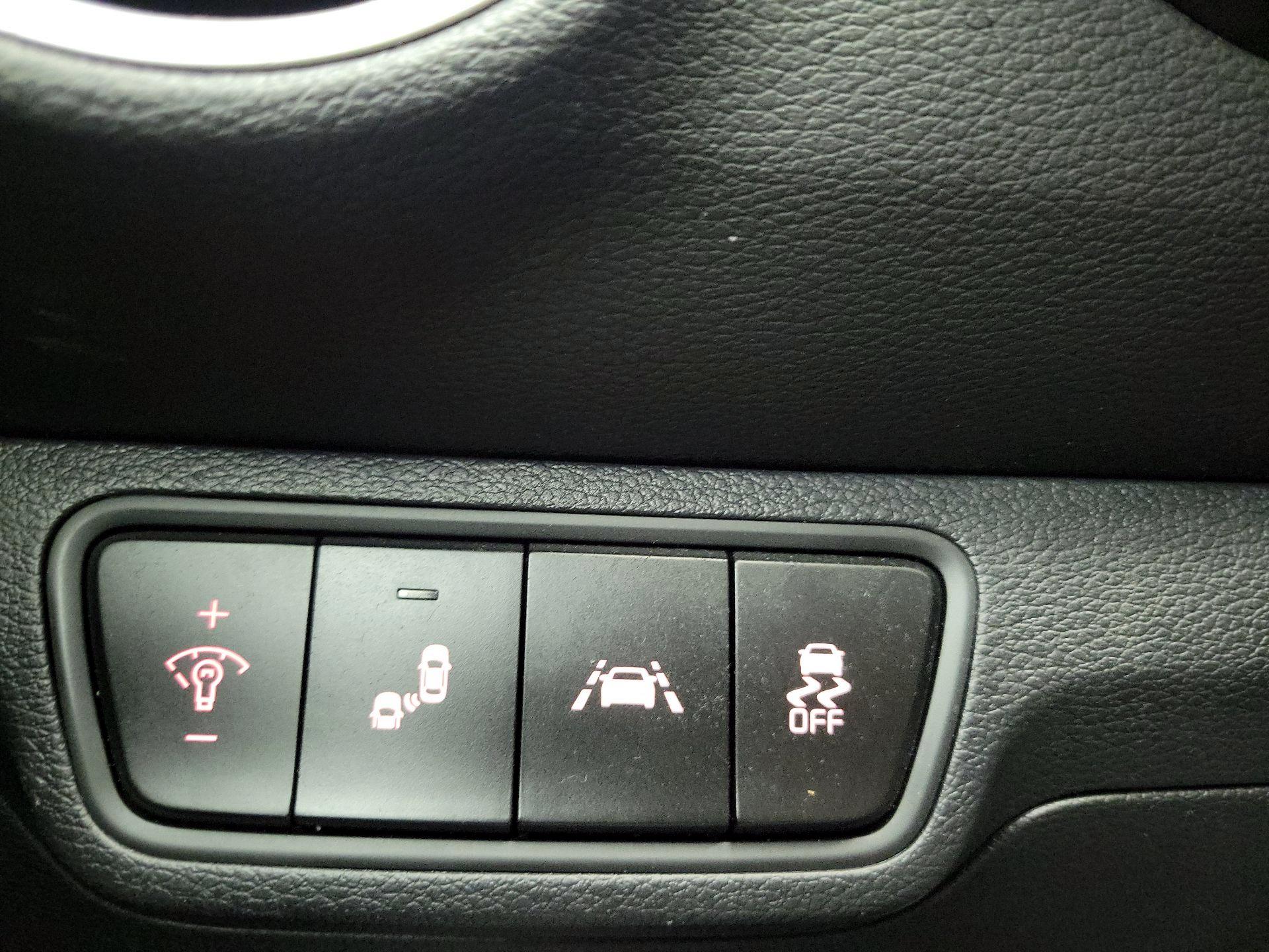 Thumbnail: 2021 Kia Forte - 13