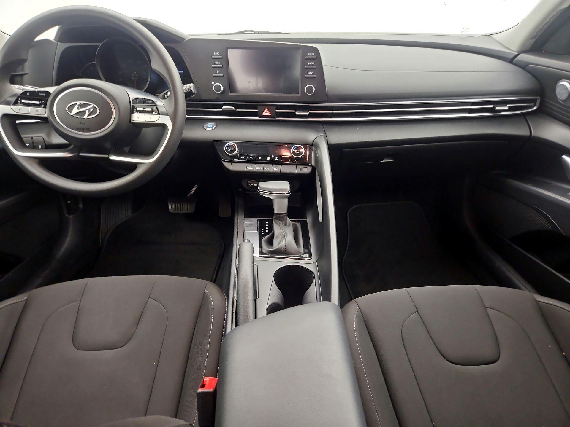 Thumbnail: 2023 Hyundai Elantra - 9