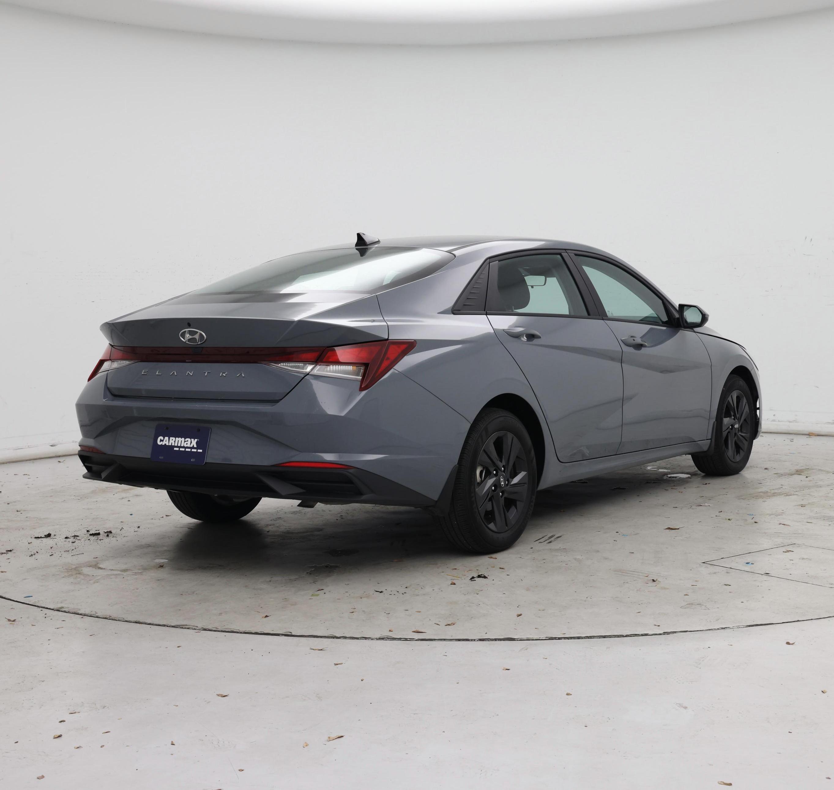 Thumbnail: 2023 Hyundai Elantra - 8