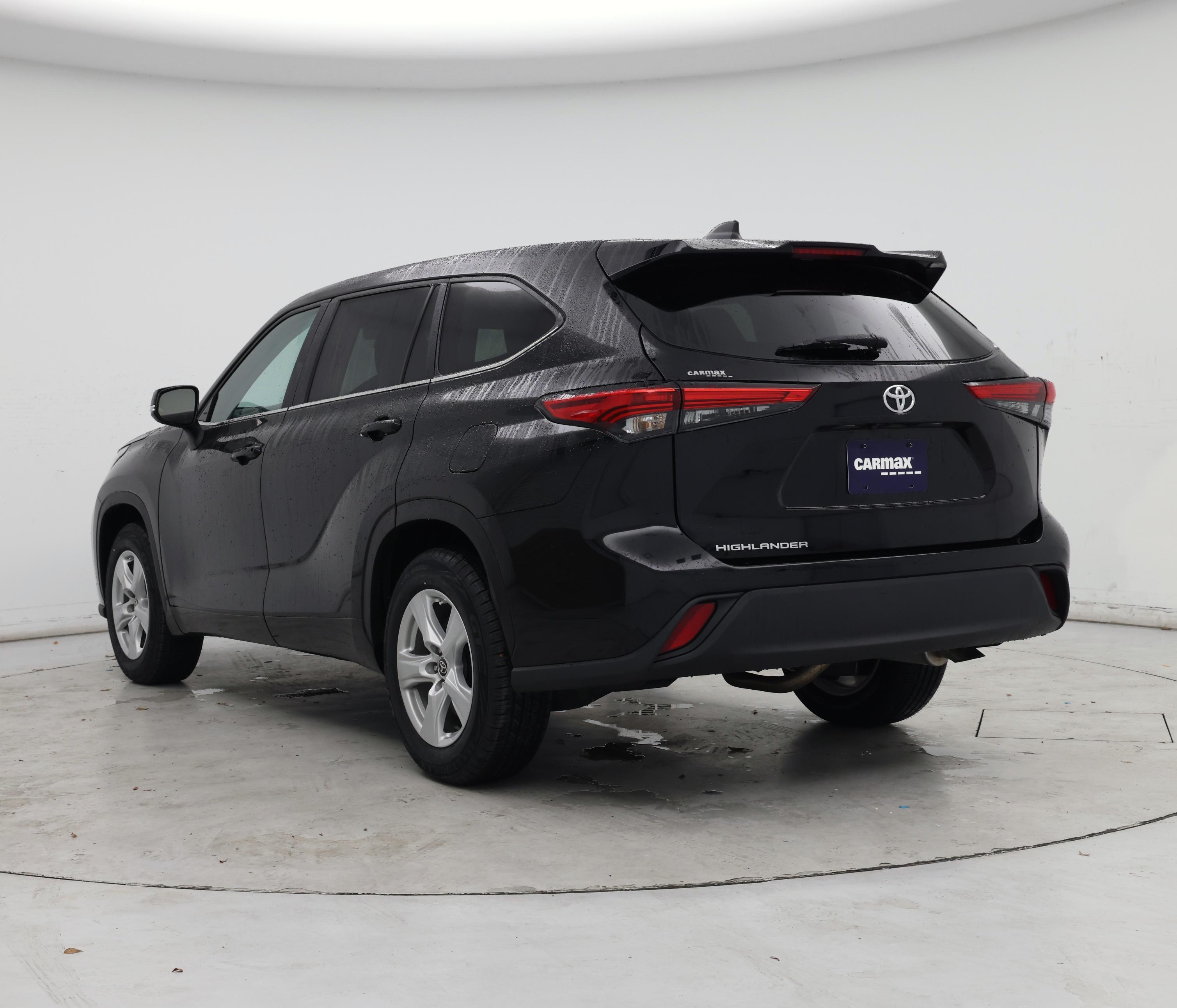 Thumbnail: 2023 Toyota Highlander - 2