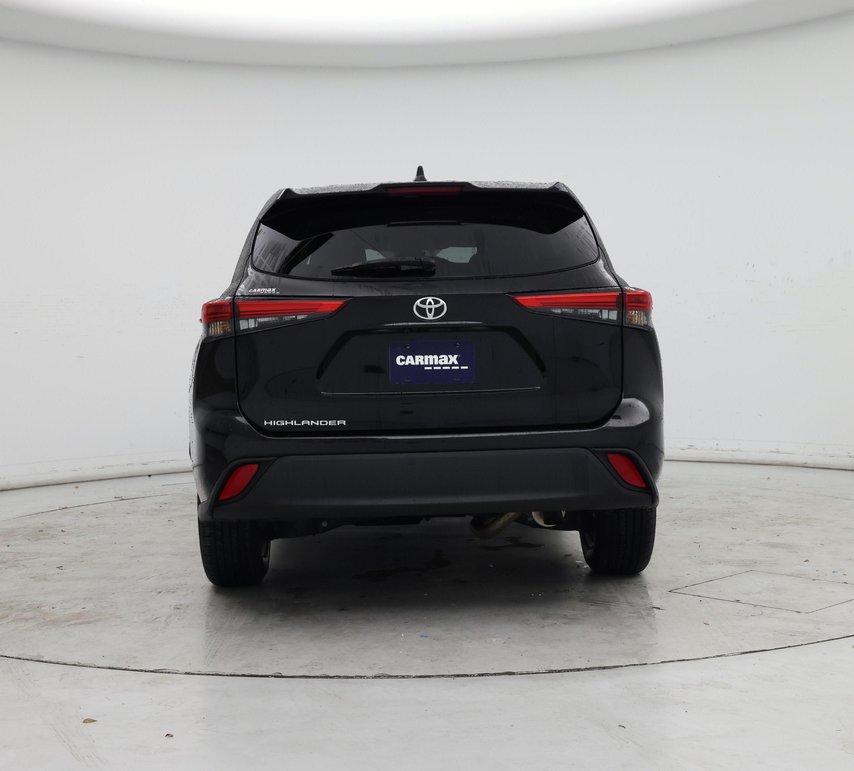 Thumbnail: 2023 Toyota Highlander - 6