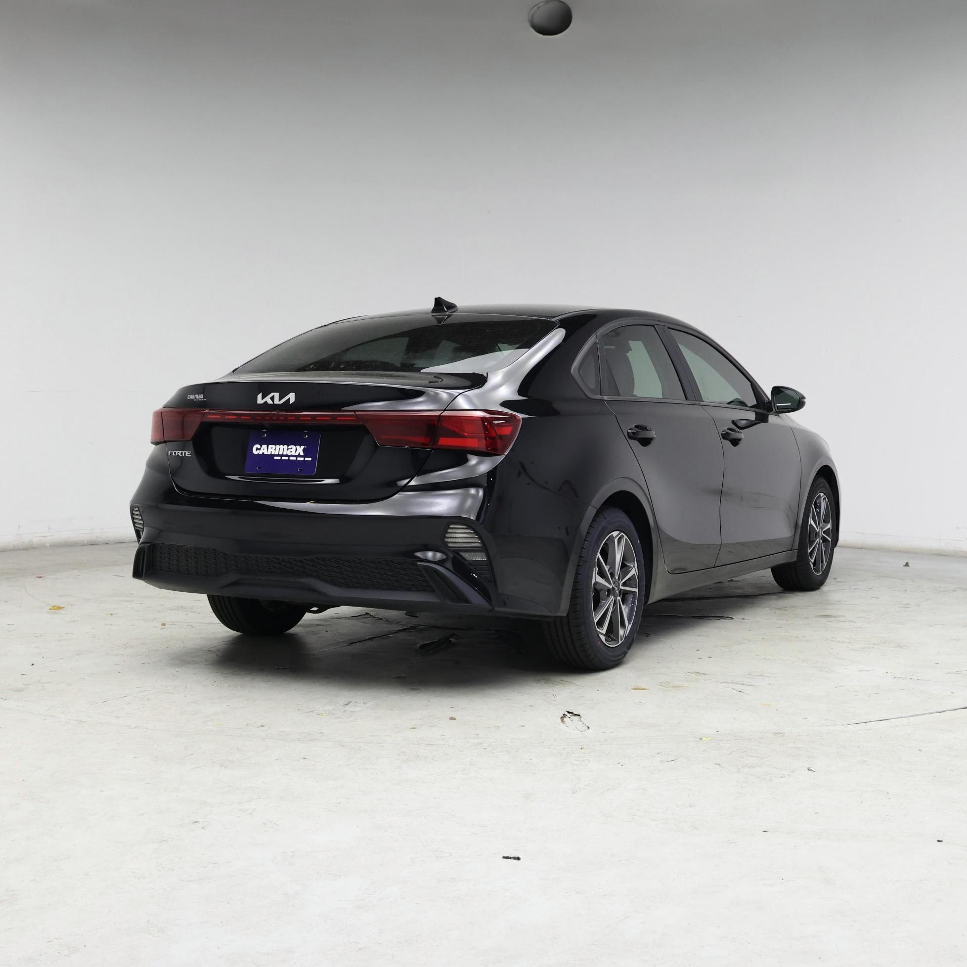 Thumbnail: 2022 Kia Forte - 8