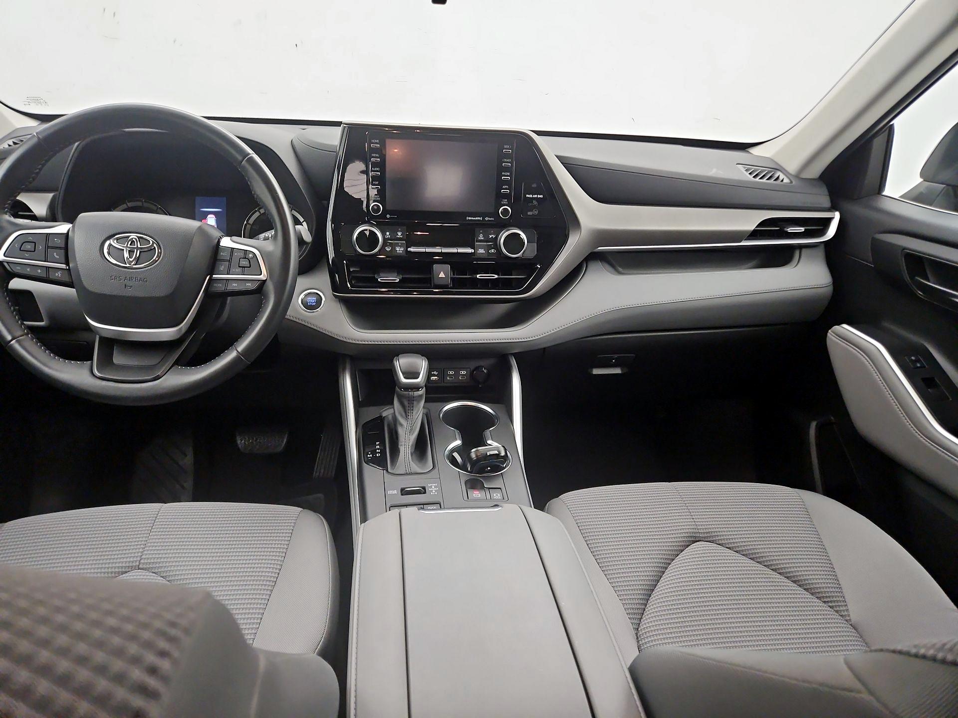 Thumbnail: 2022 Toyota Highlander - 9